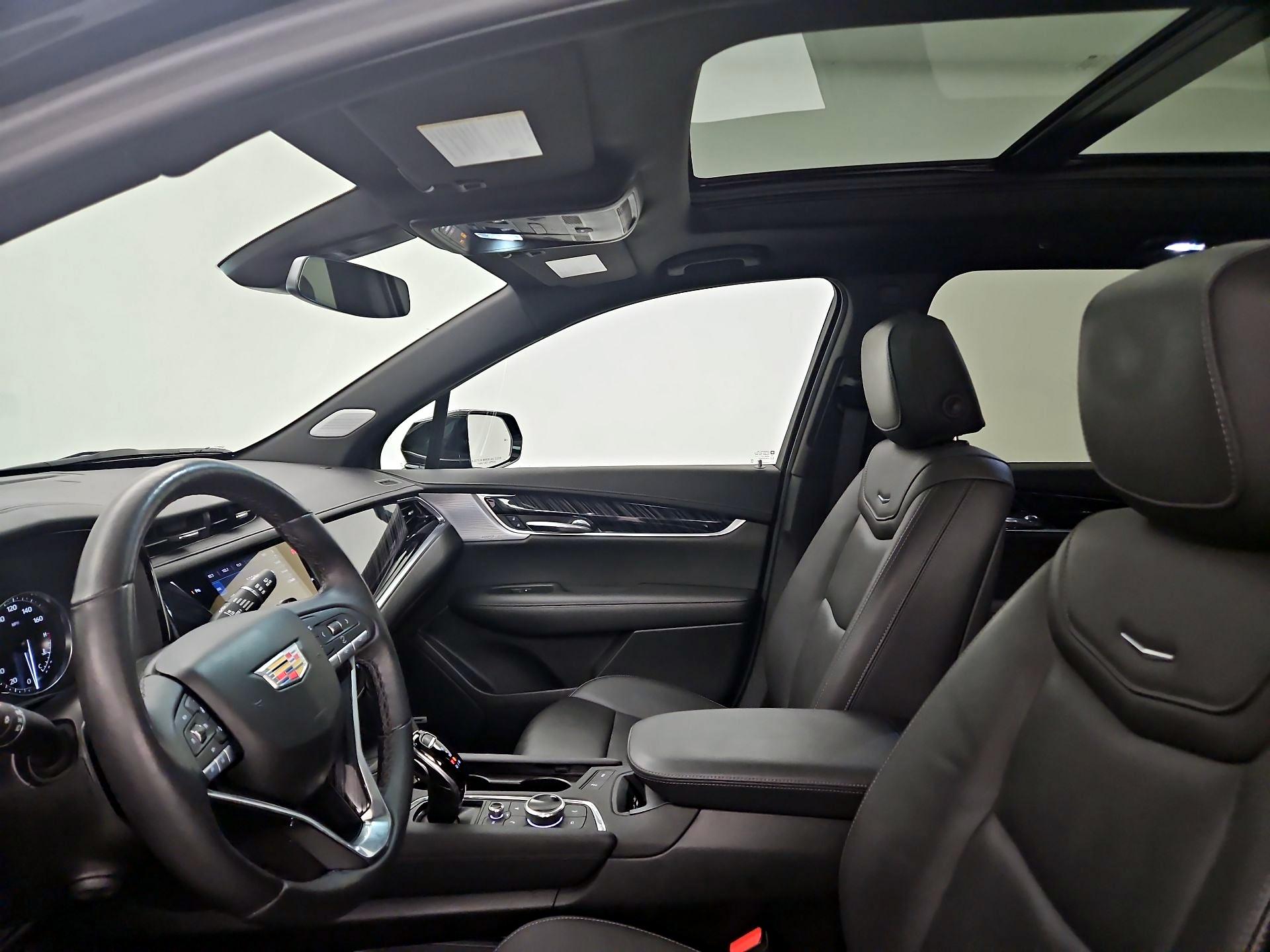 Thumbnail: 2025 Cadillac XT6 - 19