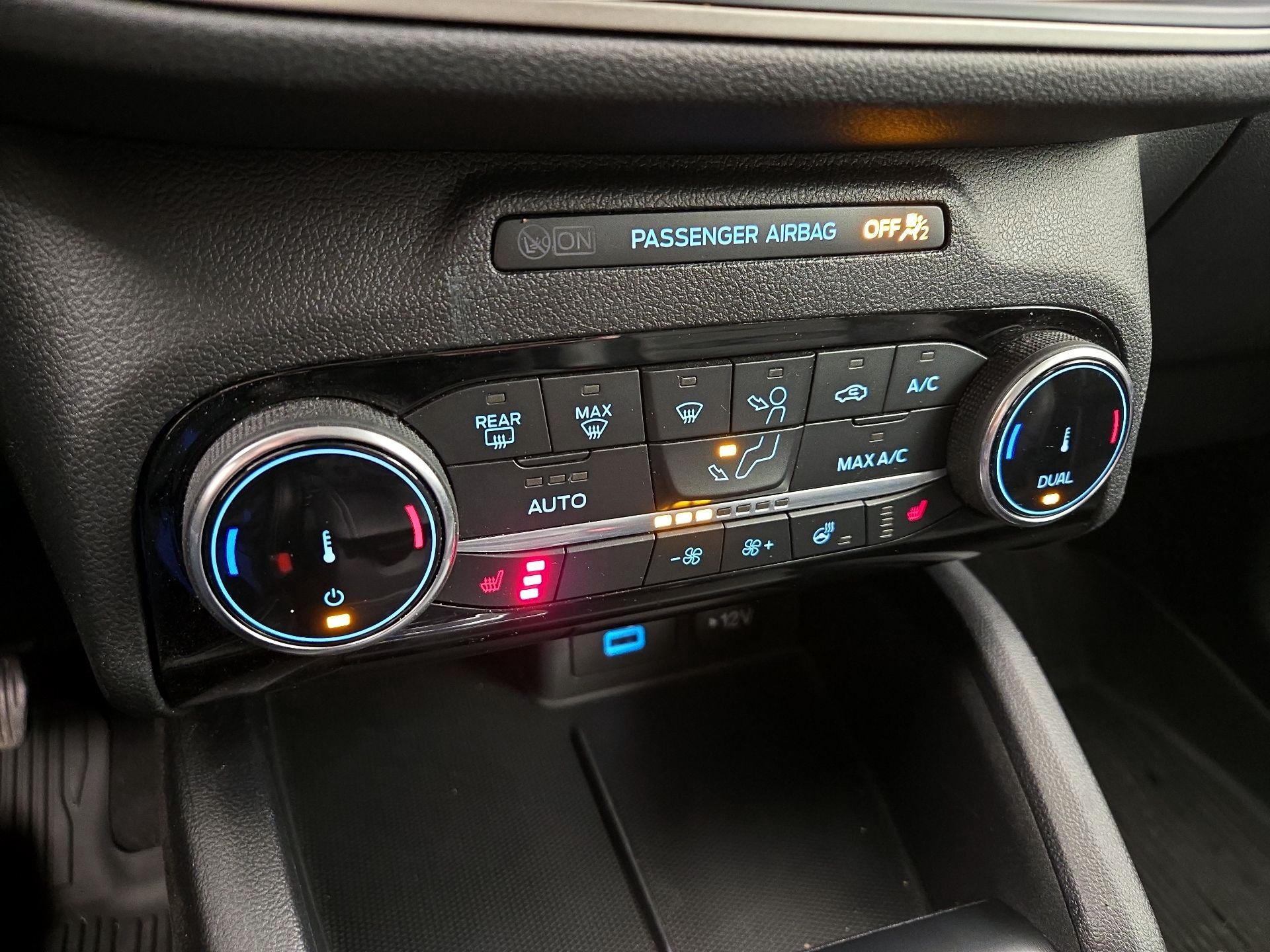 Thumbnail: 2022 Ford Escape - 17