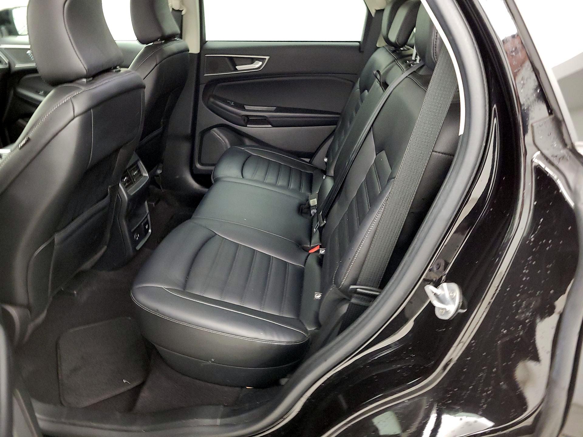 Thumbnail: 2022 Ford Edge - 19