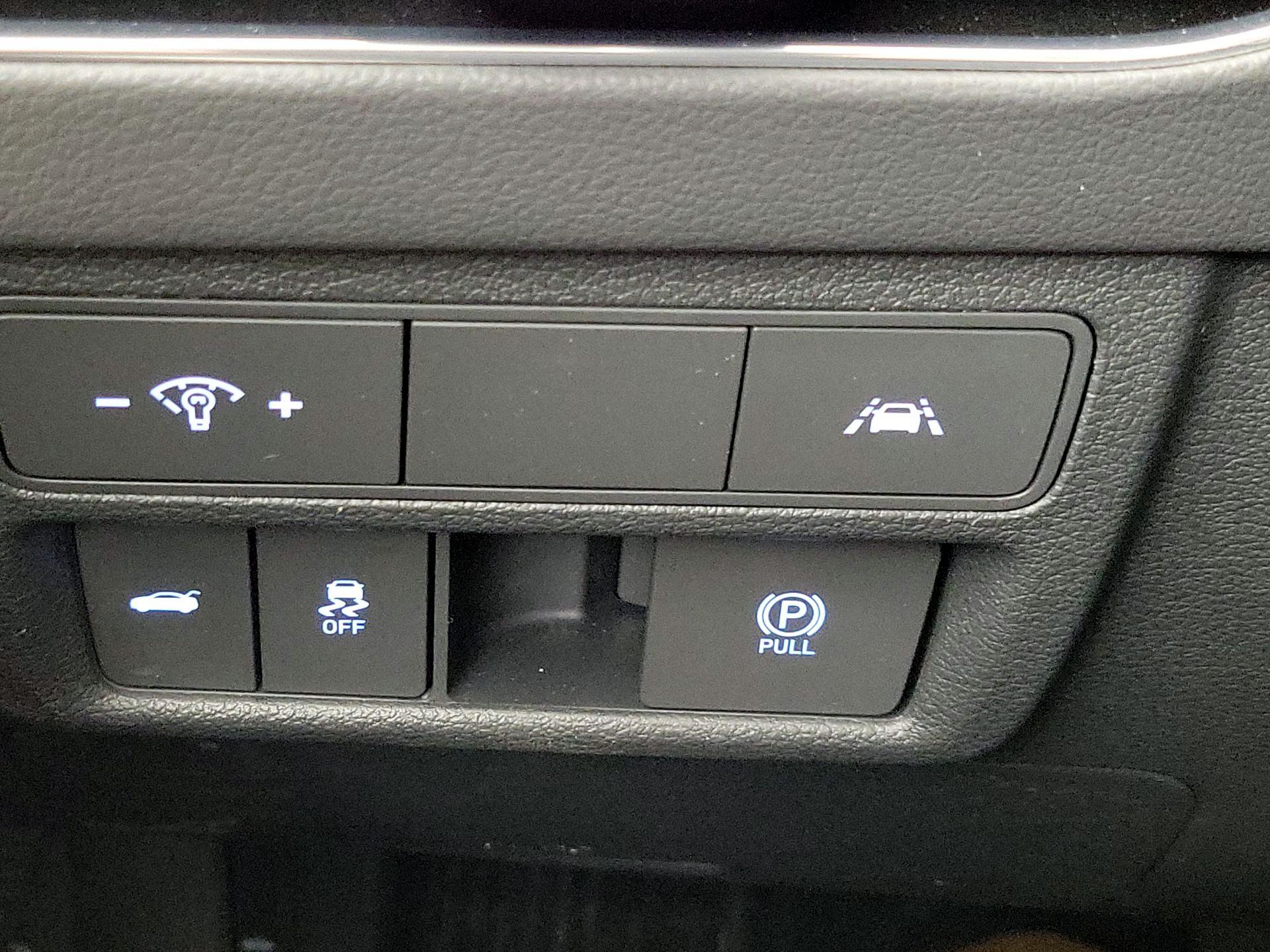 Thumbnail: 2023 Hyundai Sonata - 13