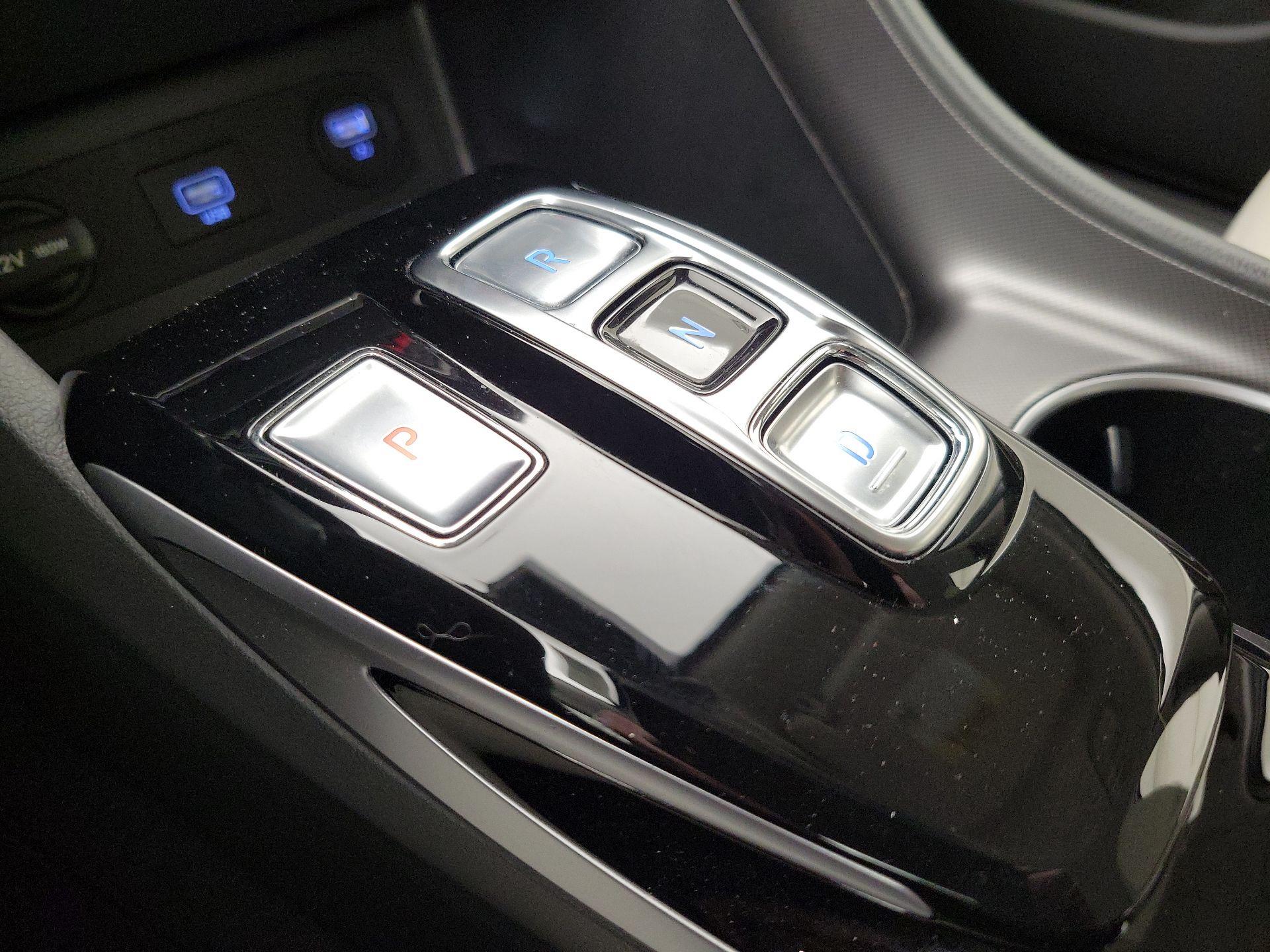 Thumbnail: 2023 Hyundai Sonata - 18