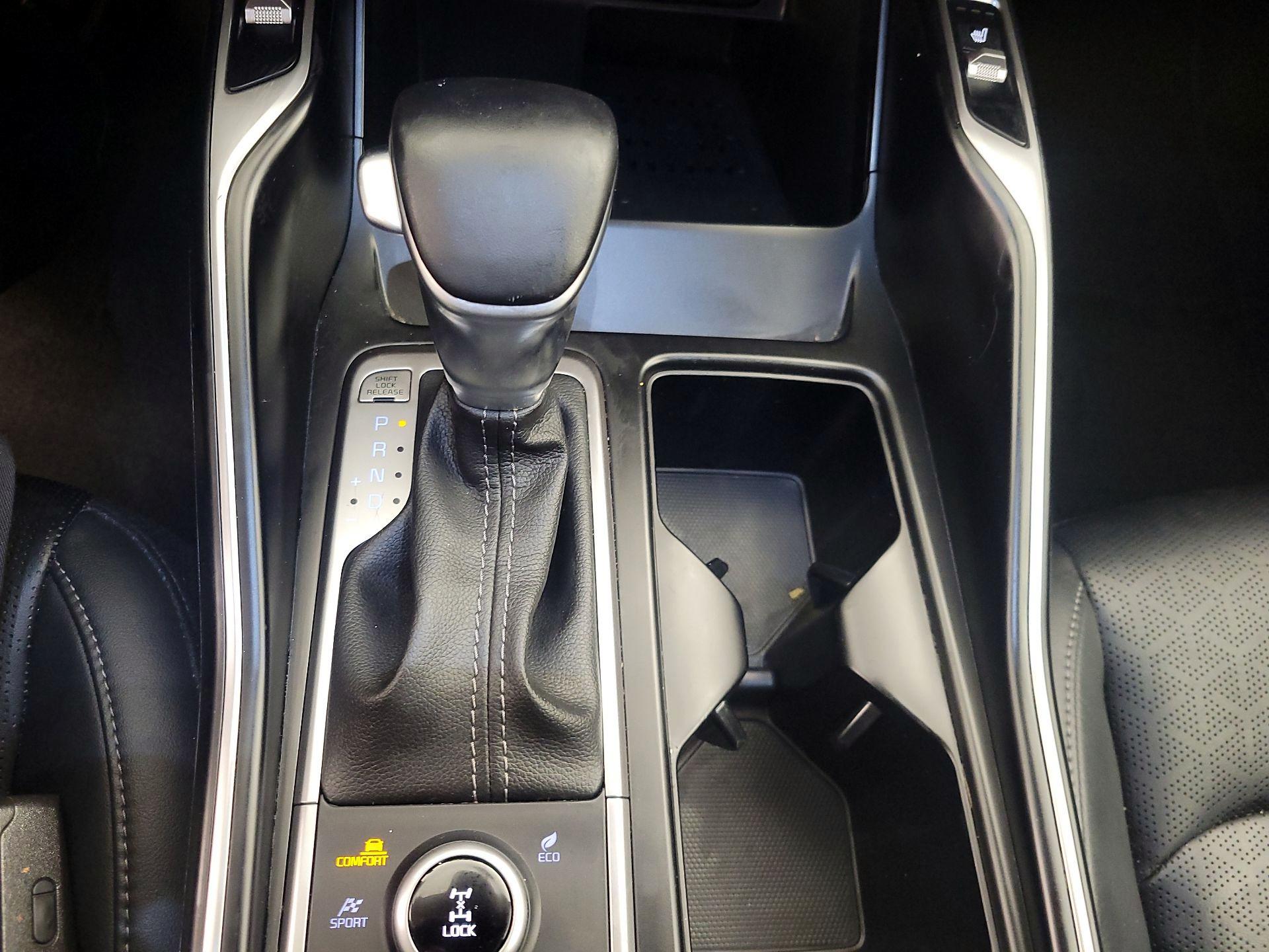 Thumbnail: 2023 Kia Sorento - 17