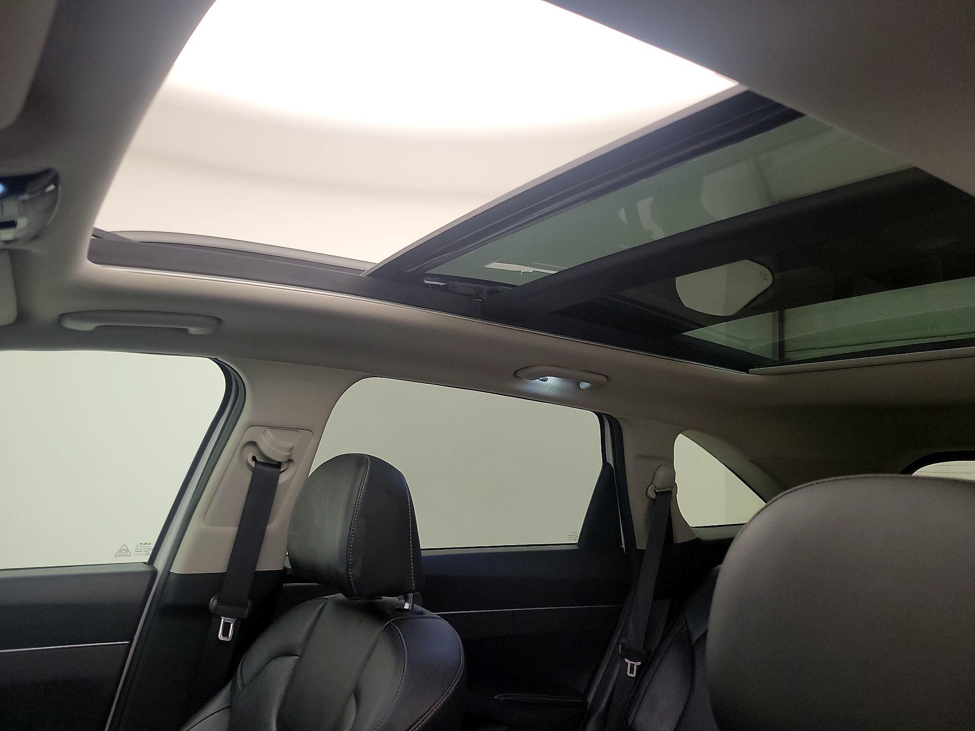 Thumbnail: 2023 Kia Sorento - 19