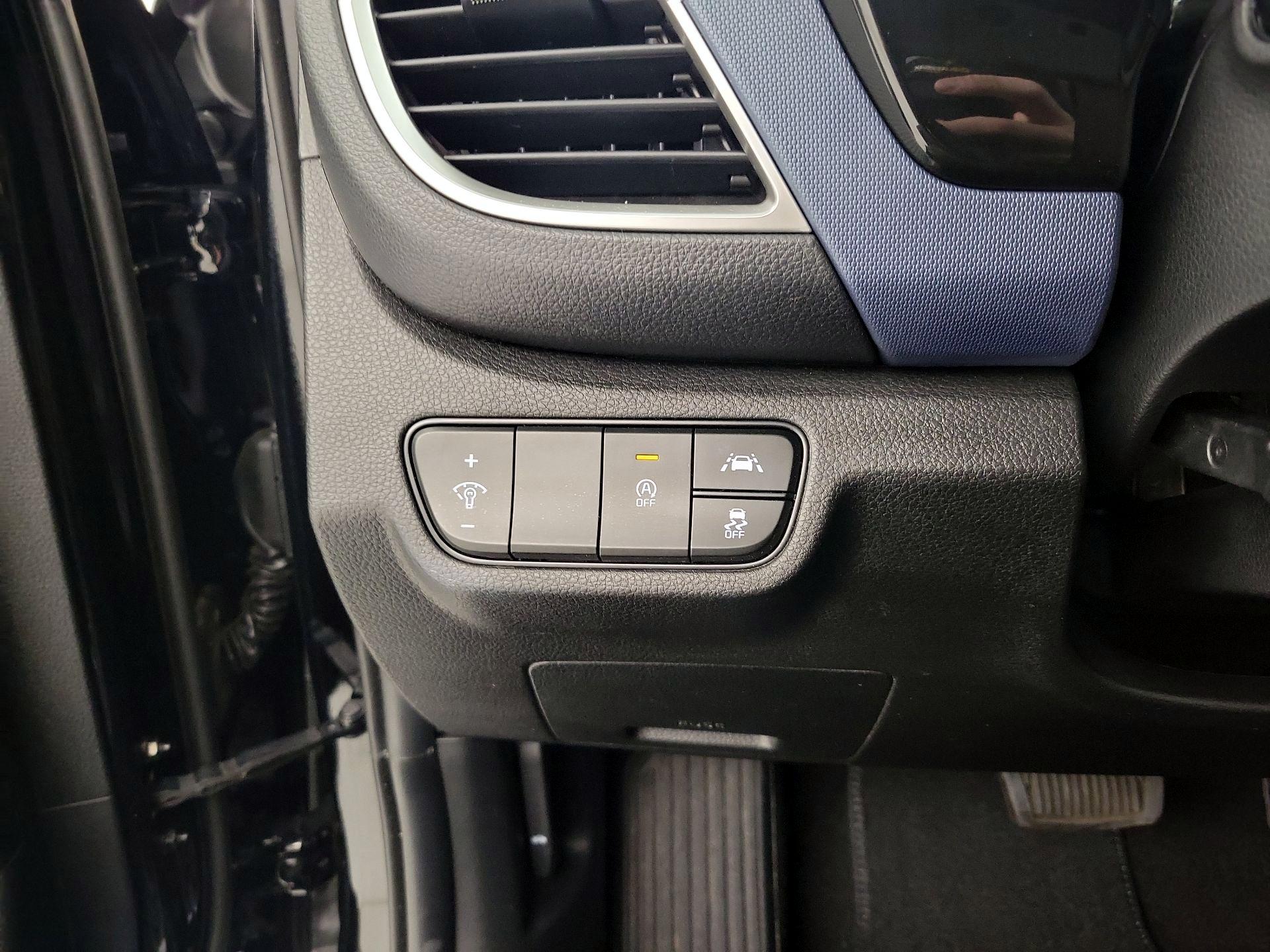 Thumbnail: 2023 Kia Seltos - 13