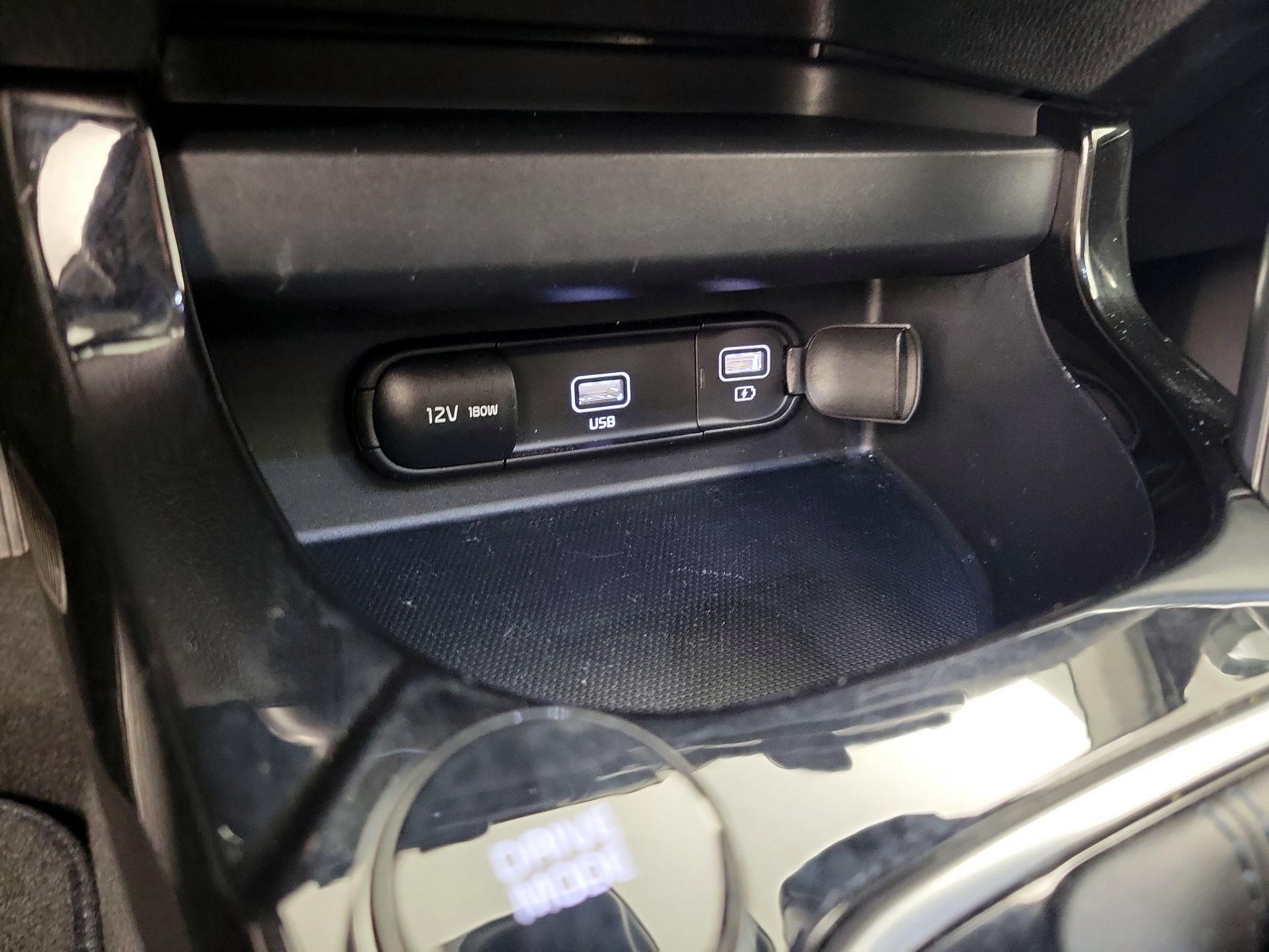 Thumbnail: 2023 Kia Seltos - 19