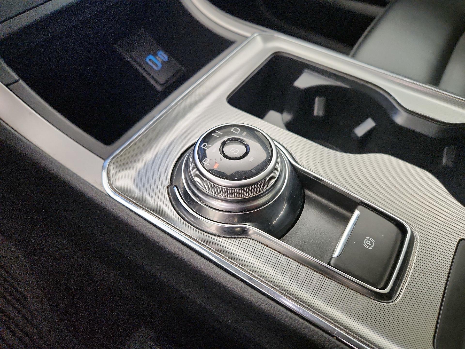 Thumbnail: 2022 Ford Edge - 17