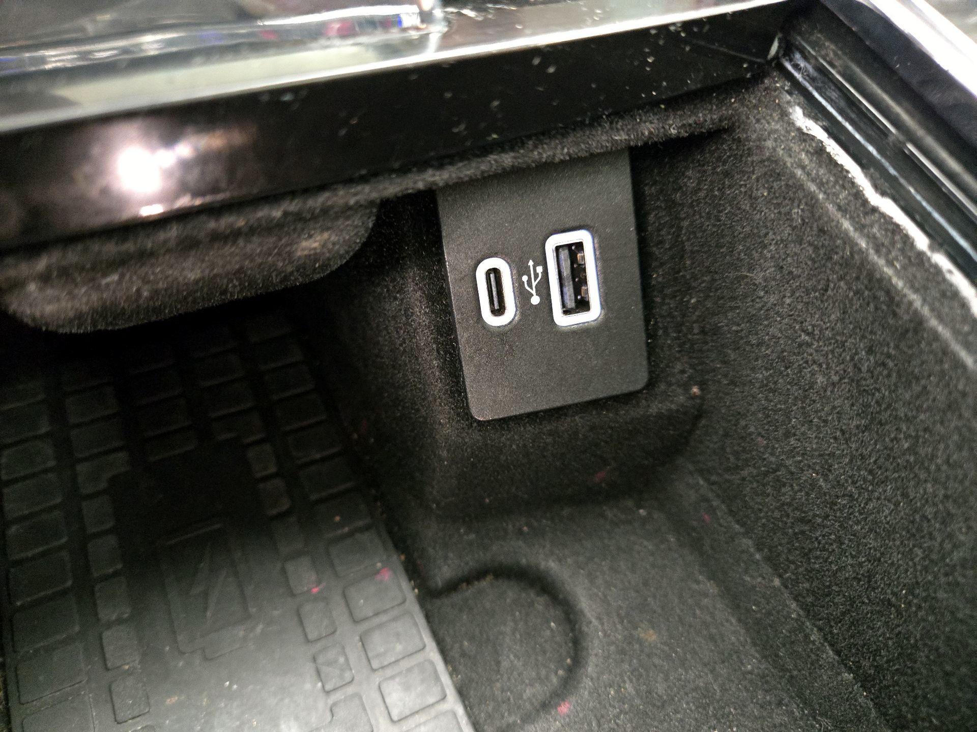 Thumbnail: 2022 Lincoln Nautilus - 19