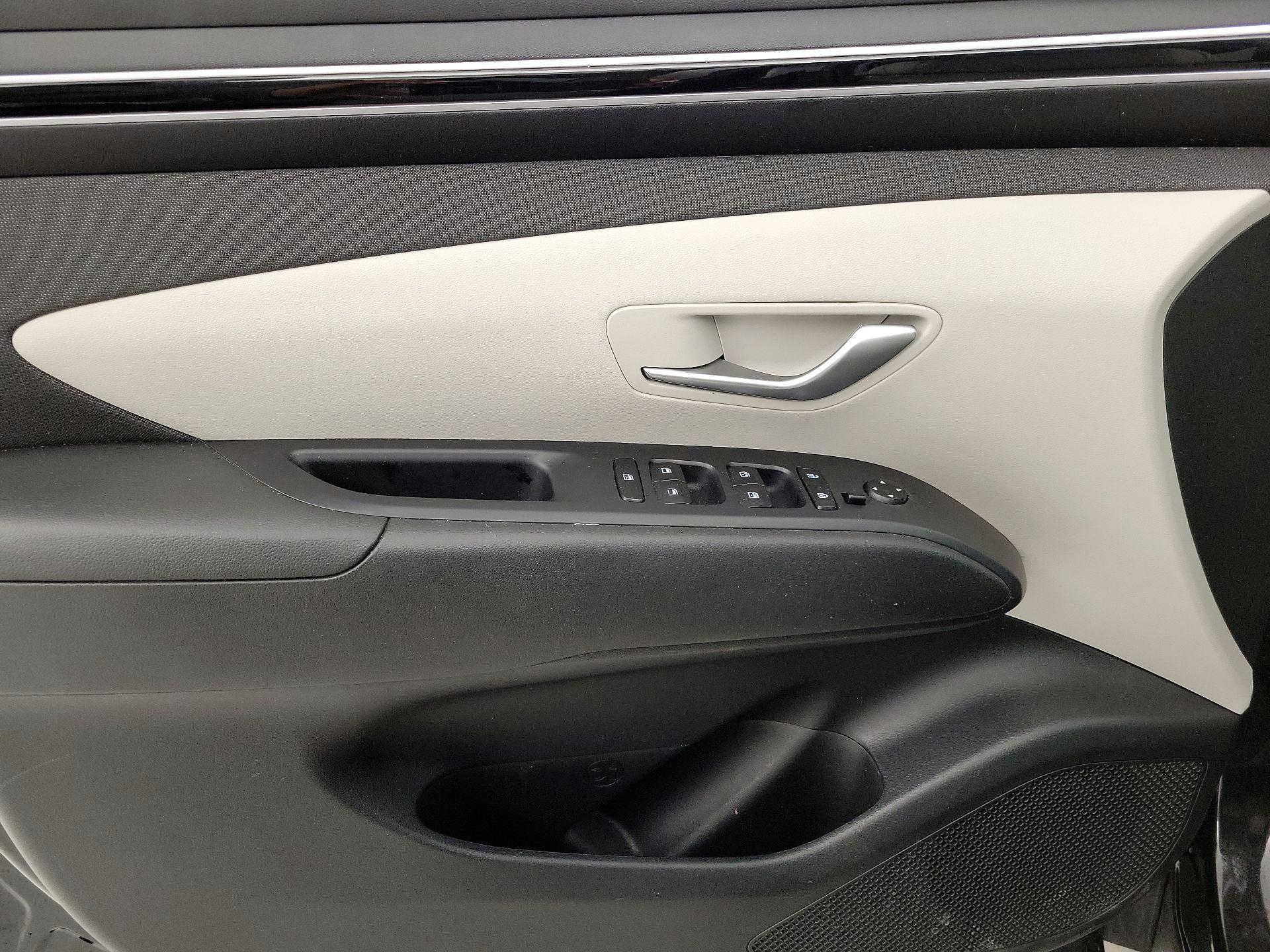 Thumbnail: 2023 Hyundai Tucson - 12