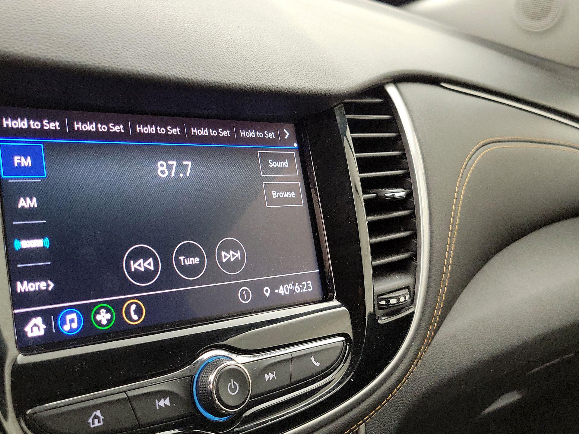 Thumbnail: 2022 Chevrolet Trax - 15