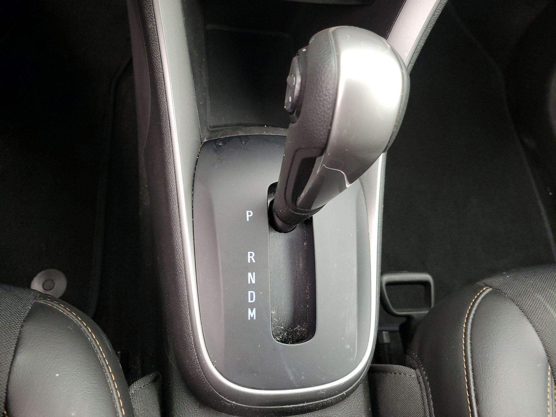 Thumbnail: 2022 Chevrolet Trax - 17