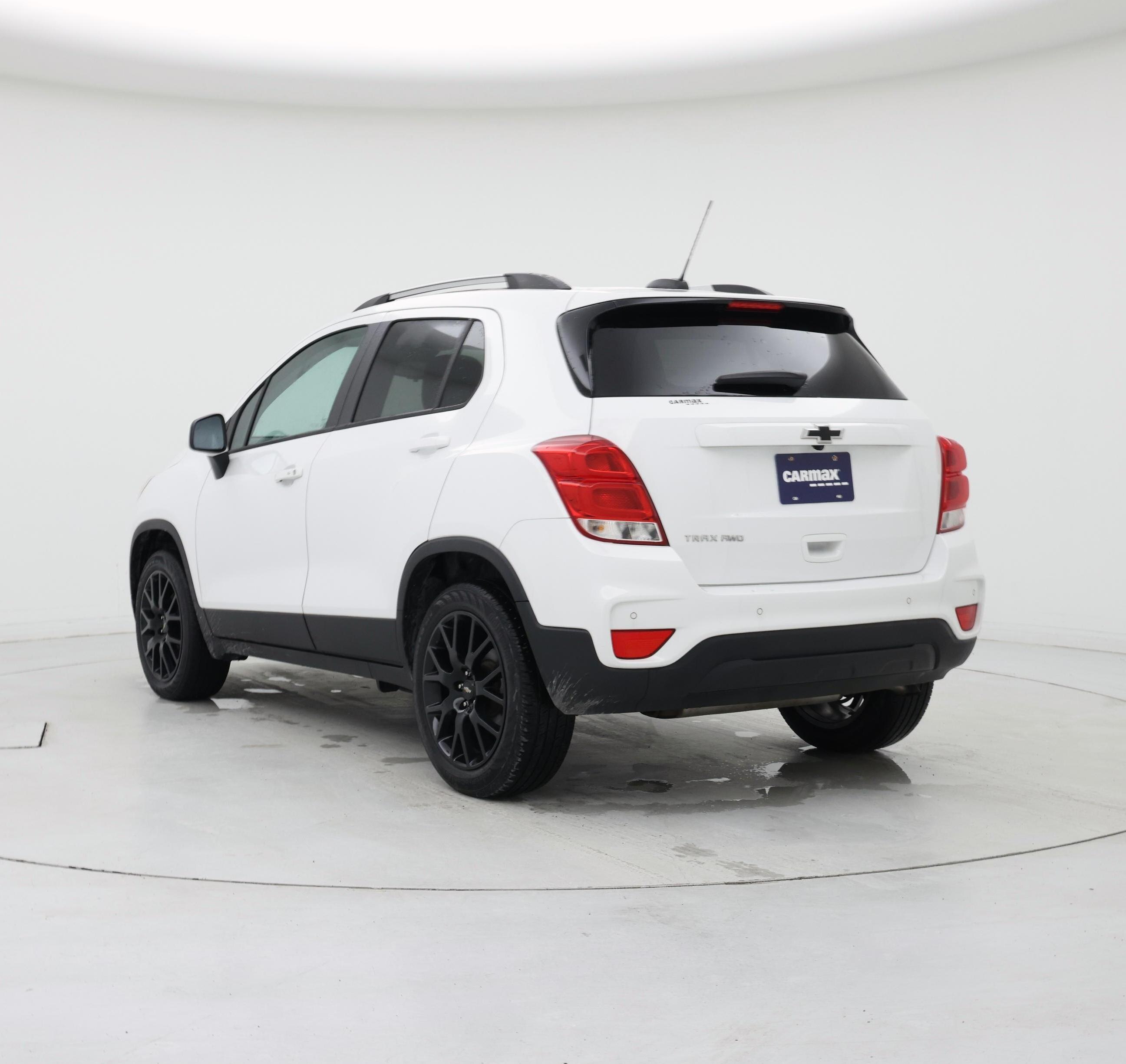 Thumbnail: 2022 Chevrolet Trax - 2