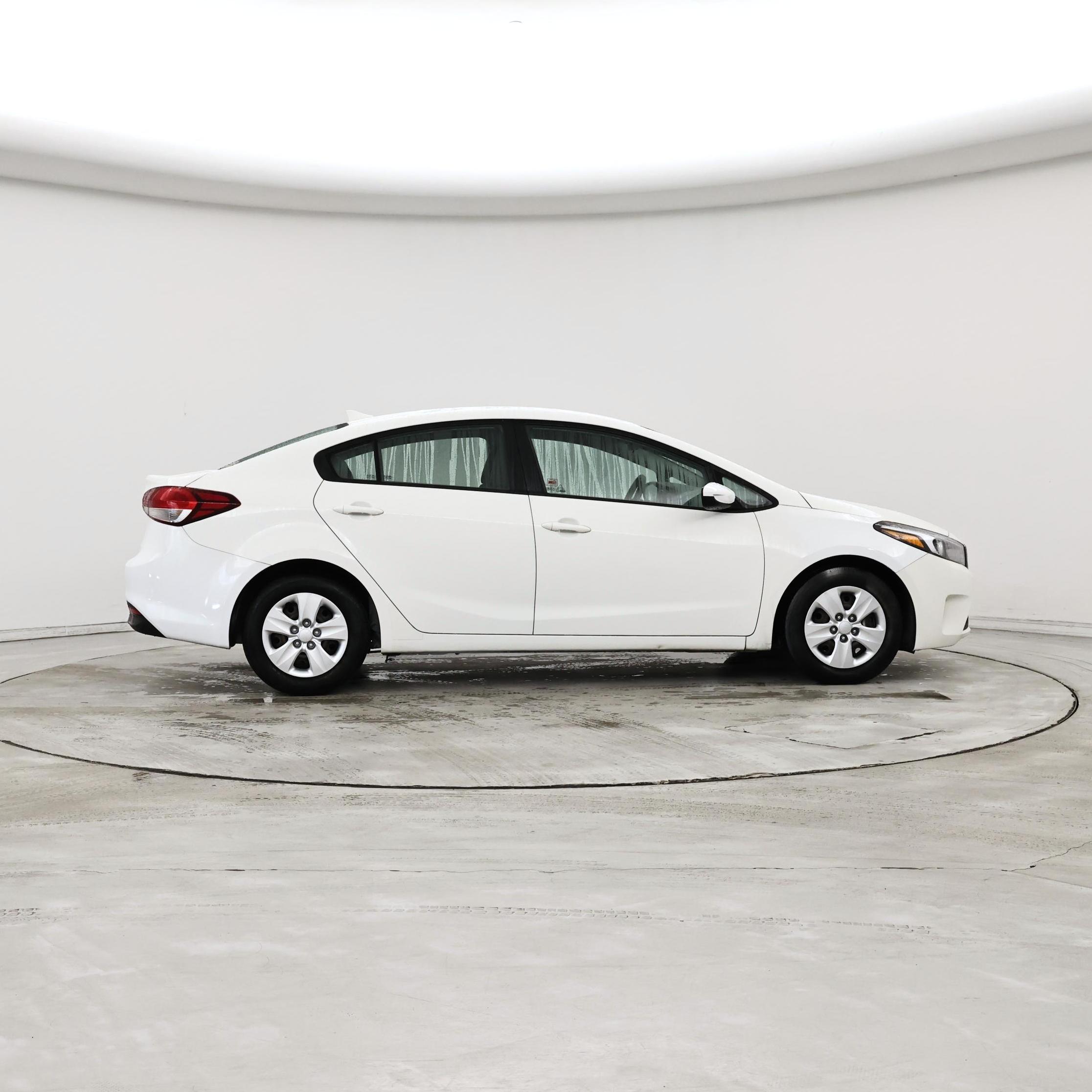 Thumbnail: 2018 Kia Forte - 7