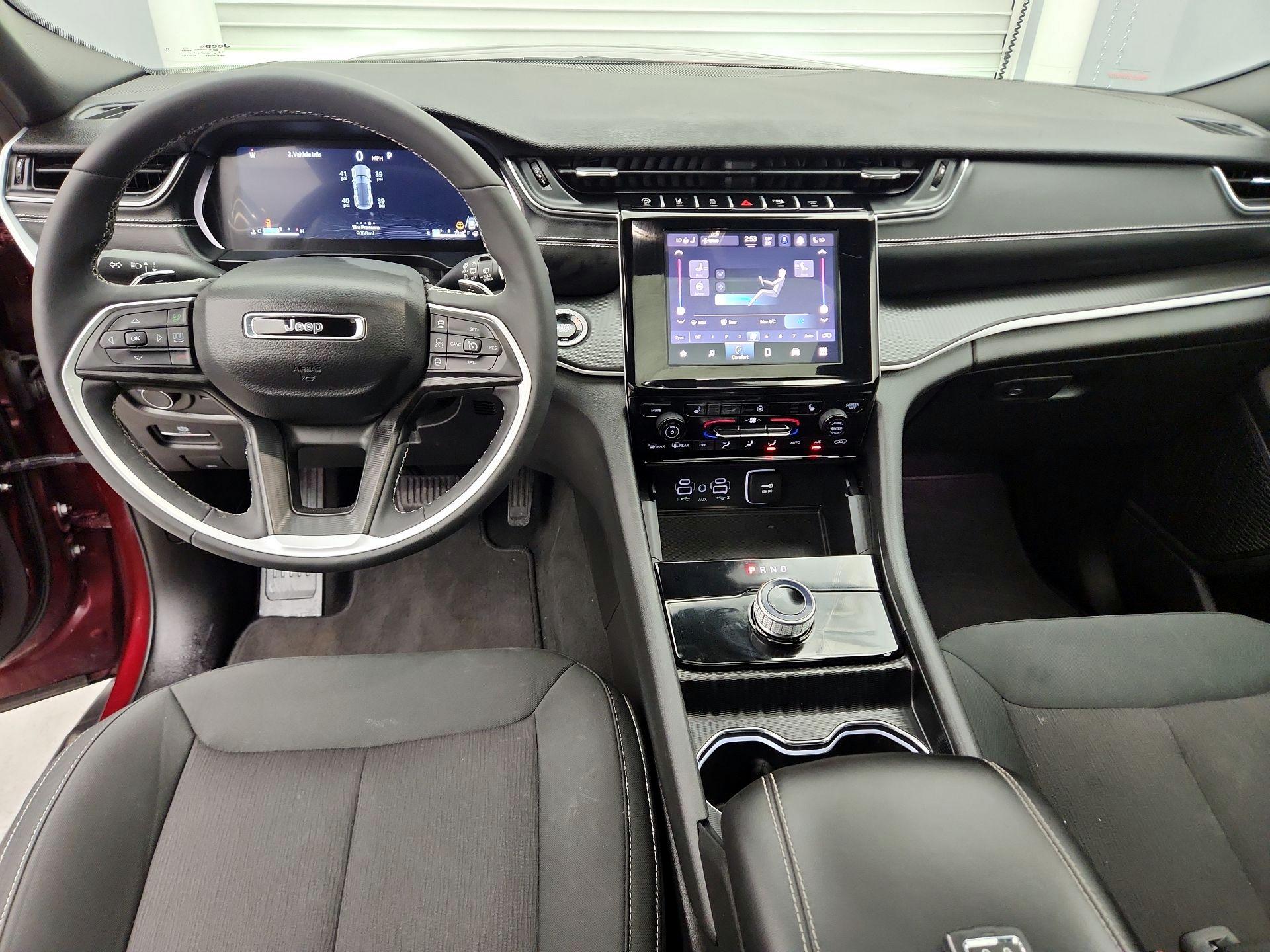 Thumbnail: 2024 Jeep Grand Cherokee - 9