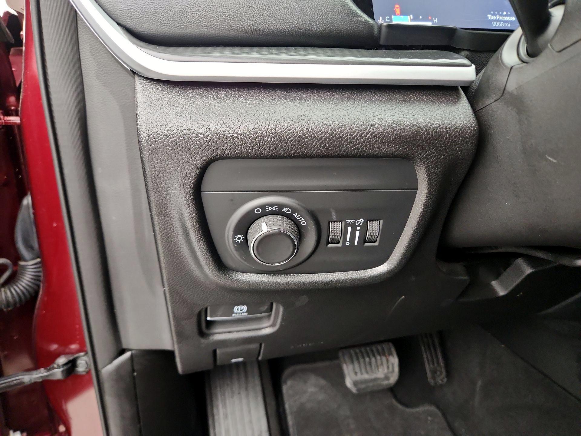 Thumbnail: 2024 Jeep Grand Cherokee - 13