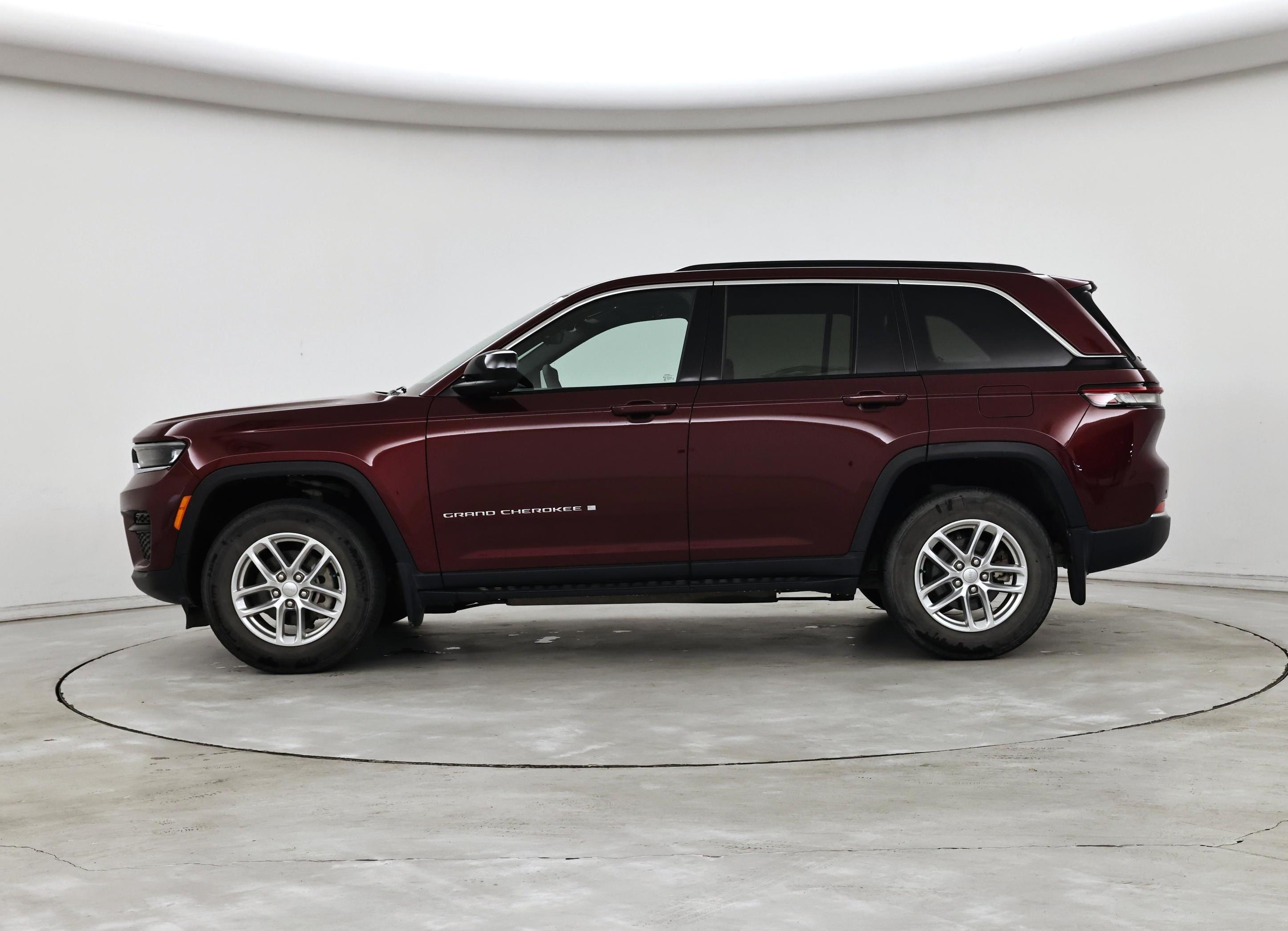 Thumbnail: 2024 Jeep Grand Cherokee - 3