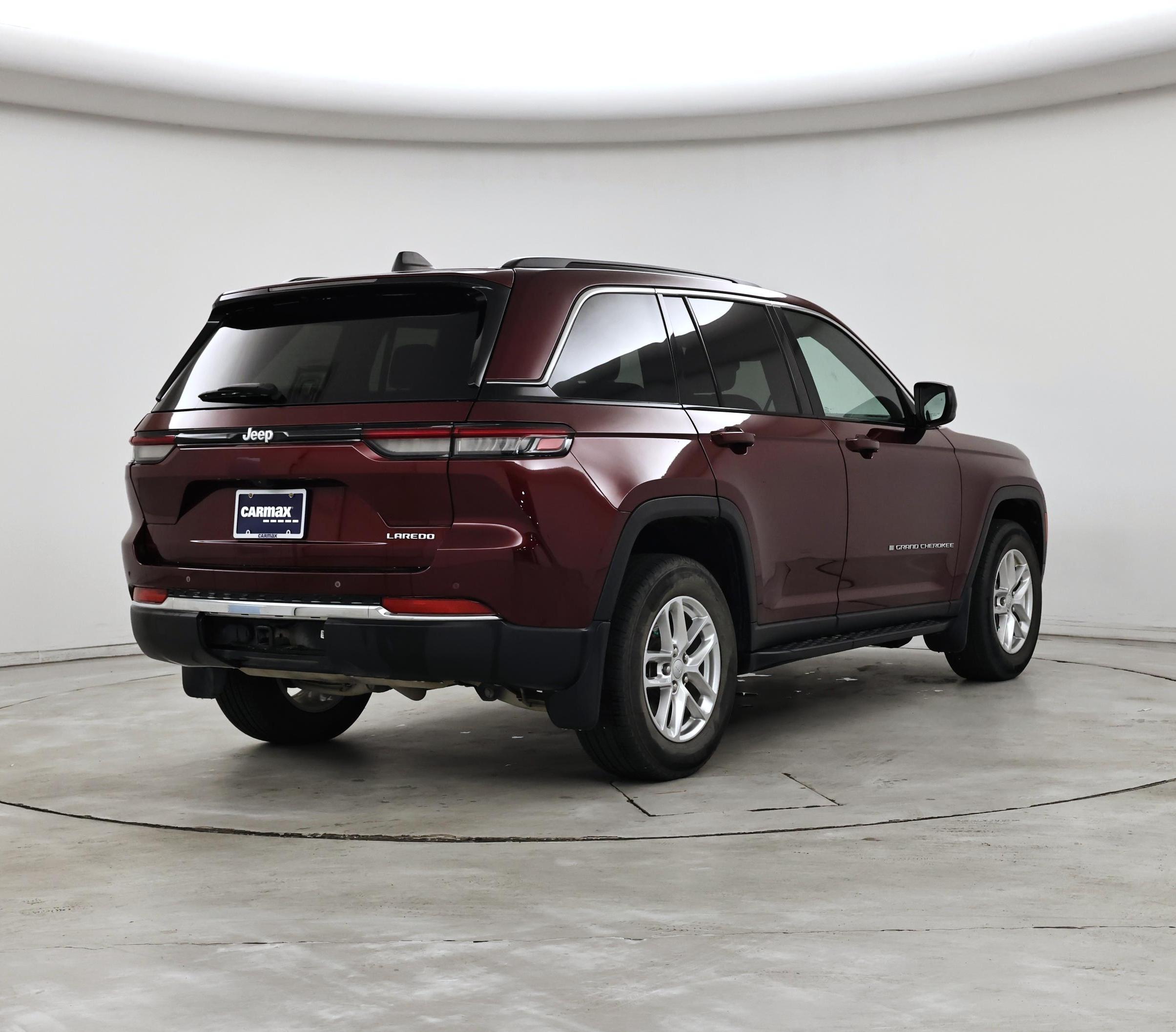 Thumbnail: 2024 Jeep Grand Cherokee - 8