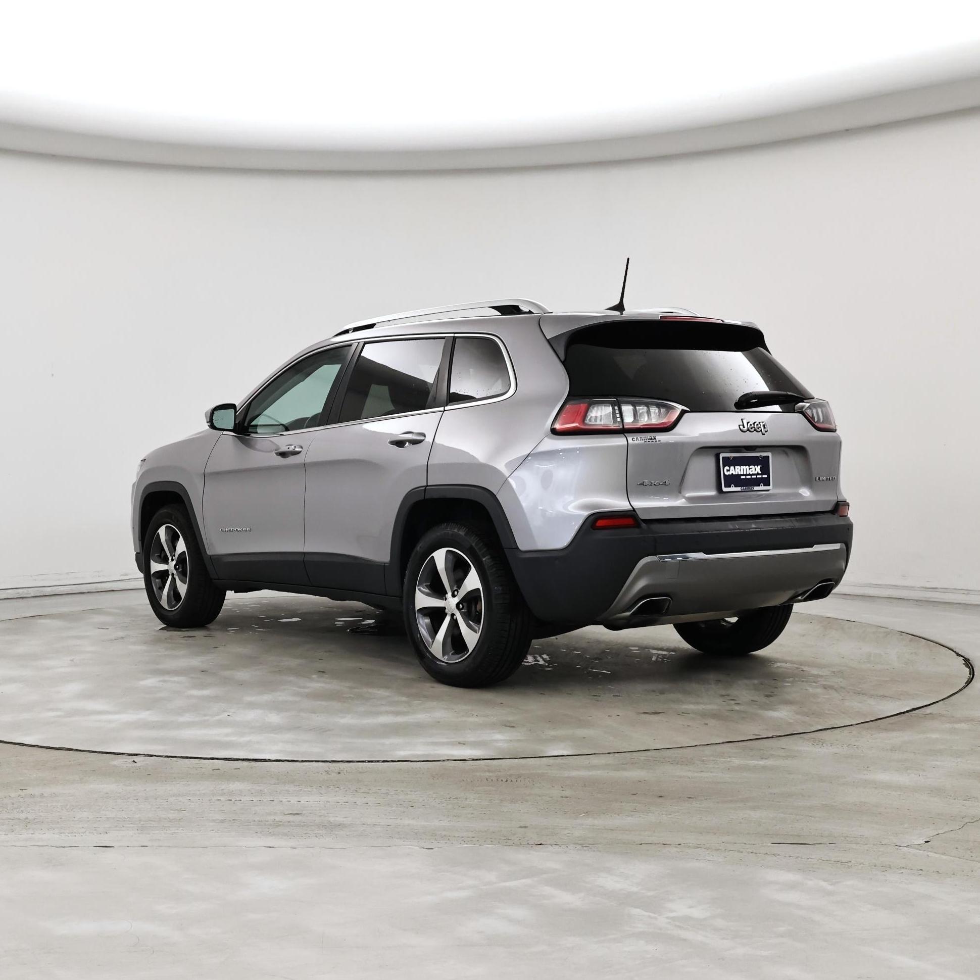 Thumbnail: 2019 Jeep Cherokee - 2
