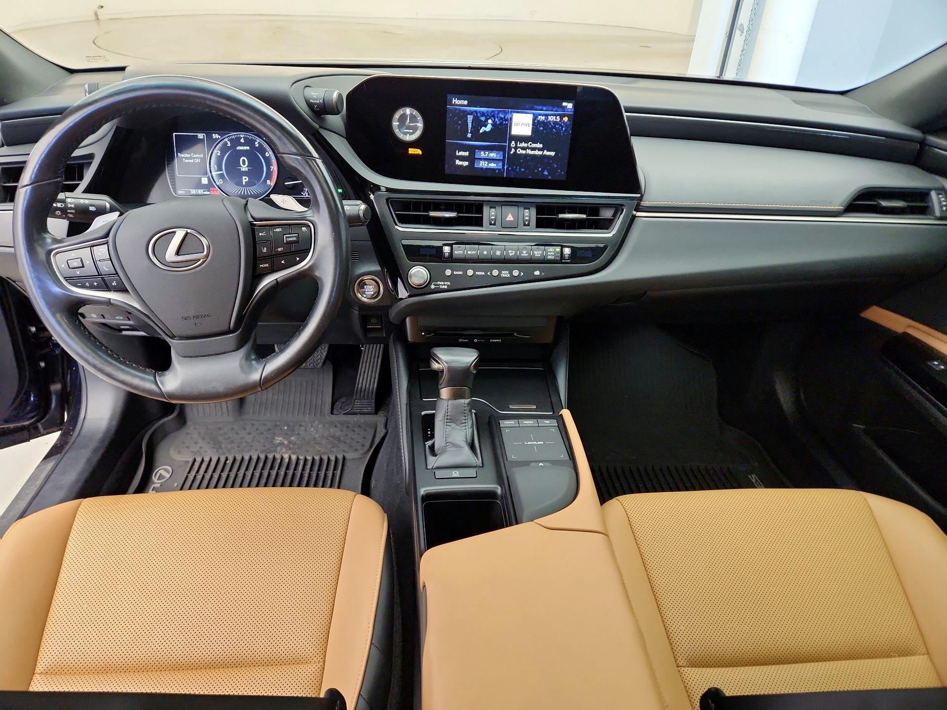 Thumbnail: 2022 Lexus ES - 9