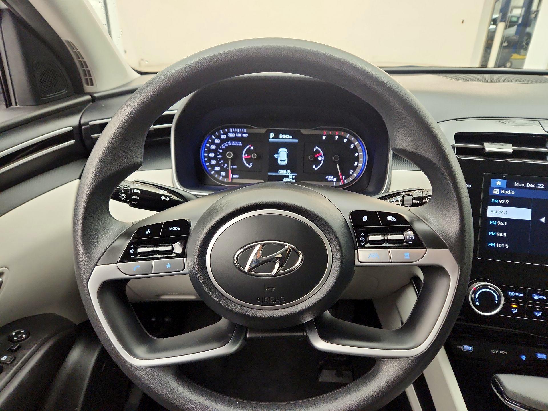 Thumbnail: 2023 Hyundai Tucson - 10