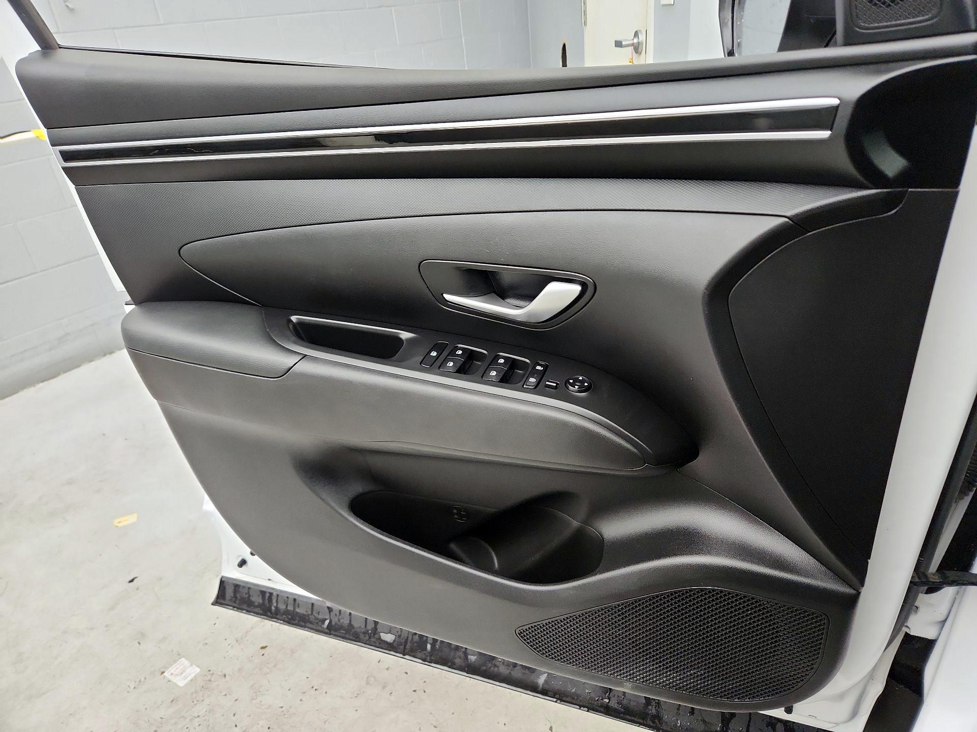 Thumbnail: 2023 Hyundai Tucson - 12