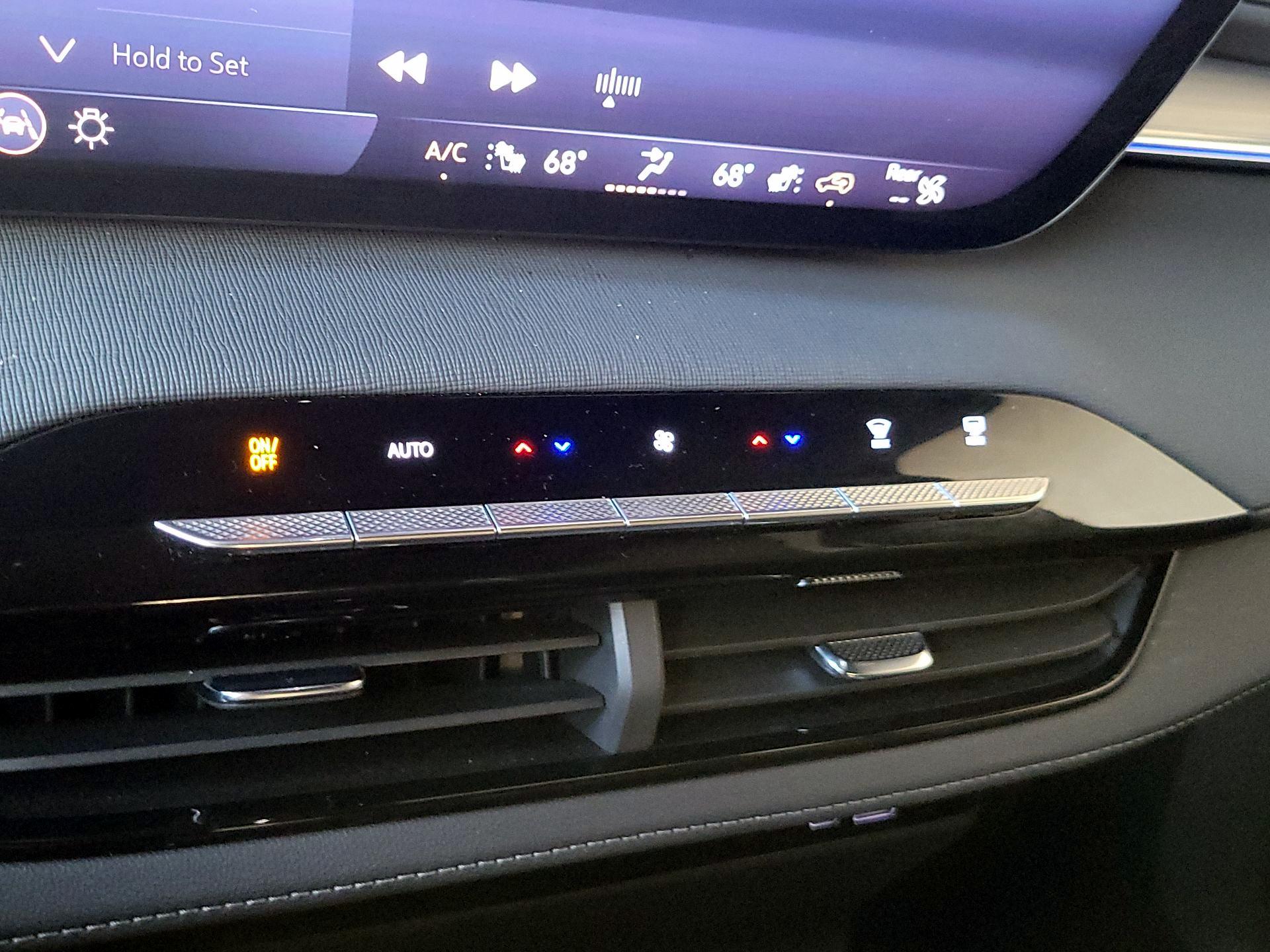 Thumbnail: 2025 Buick Enclave - 17