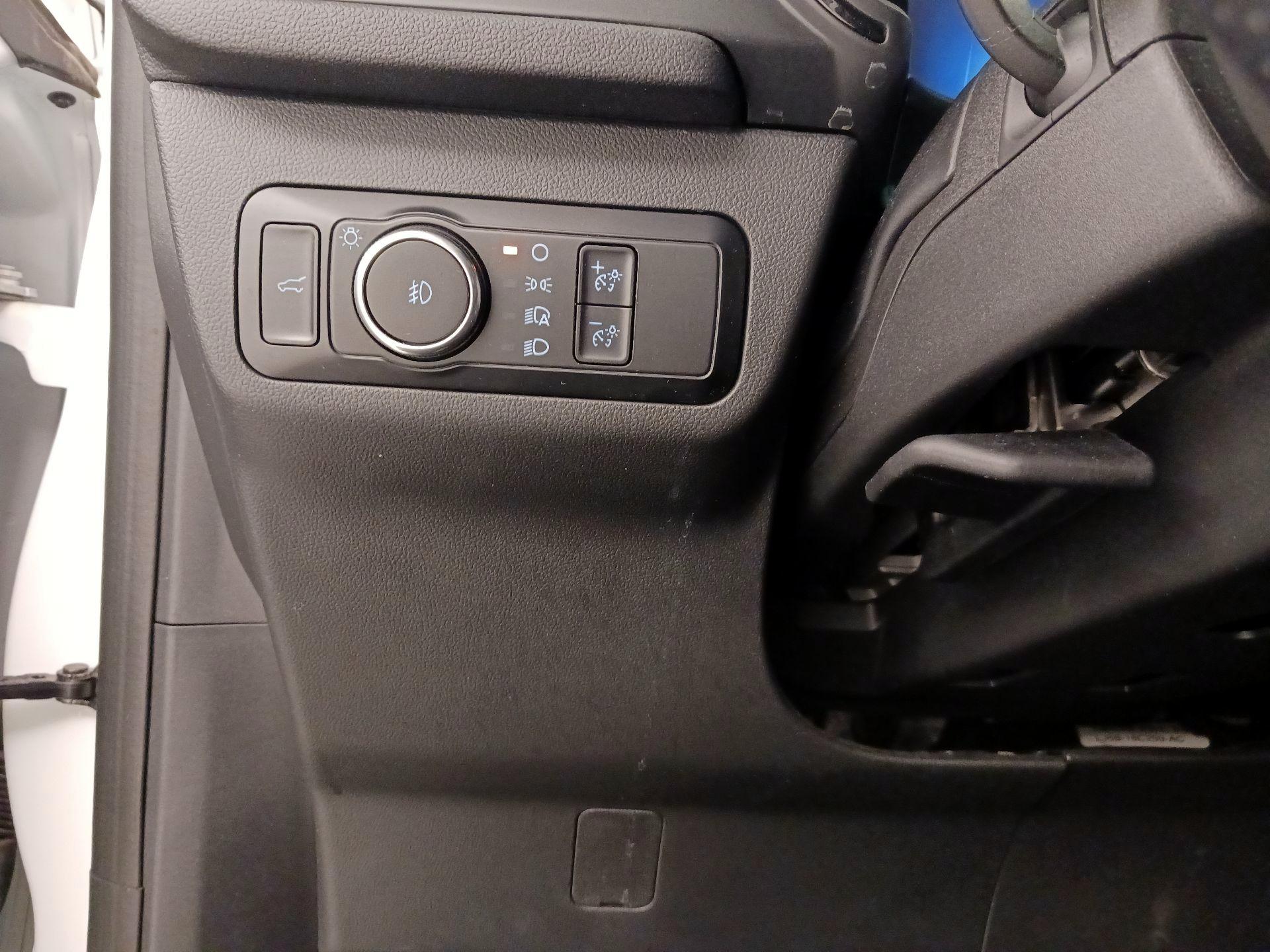 Thumbnail: 2023 Ford Escape - 13