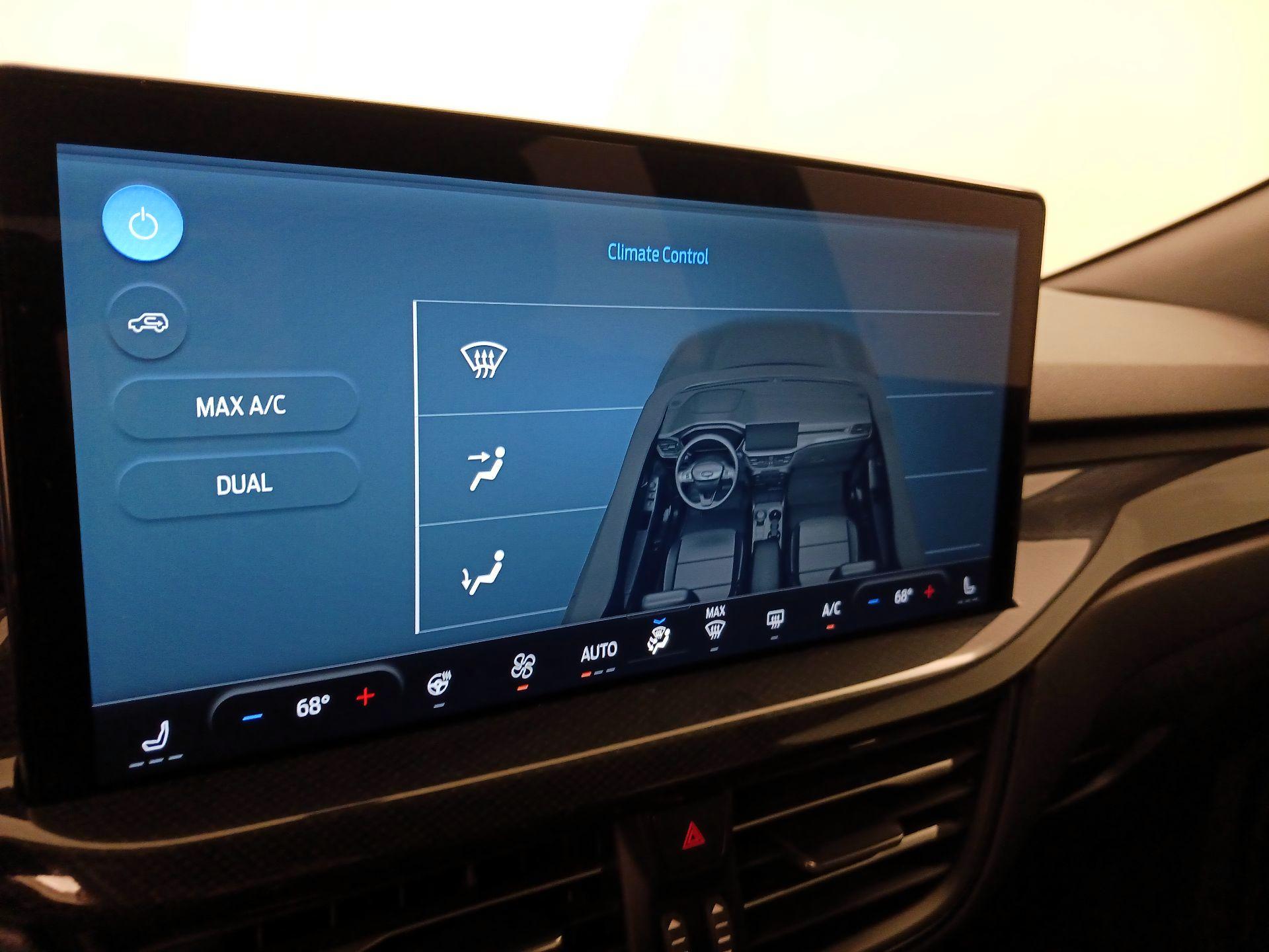 Thumbnail: 2023 Ford Escape - 17