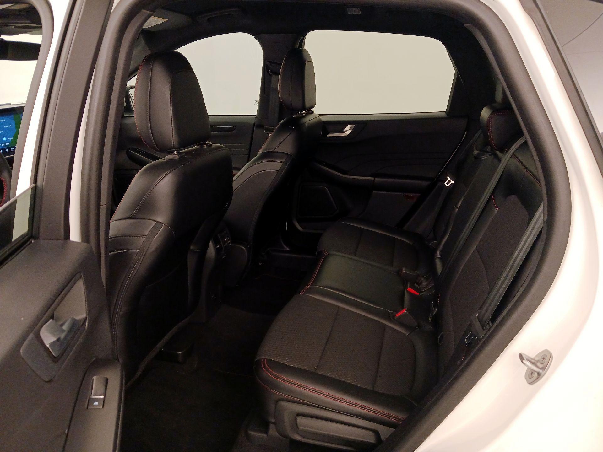 Thumbnail: 2023 Ford Escape - 20