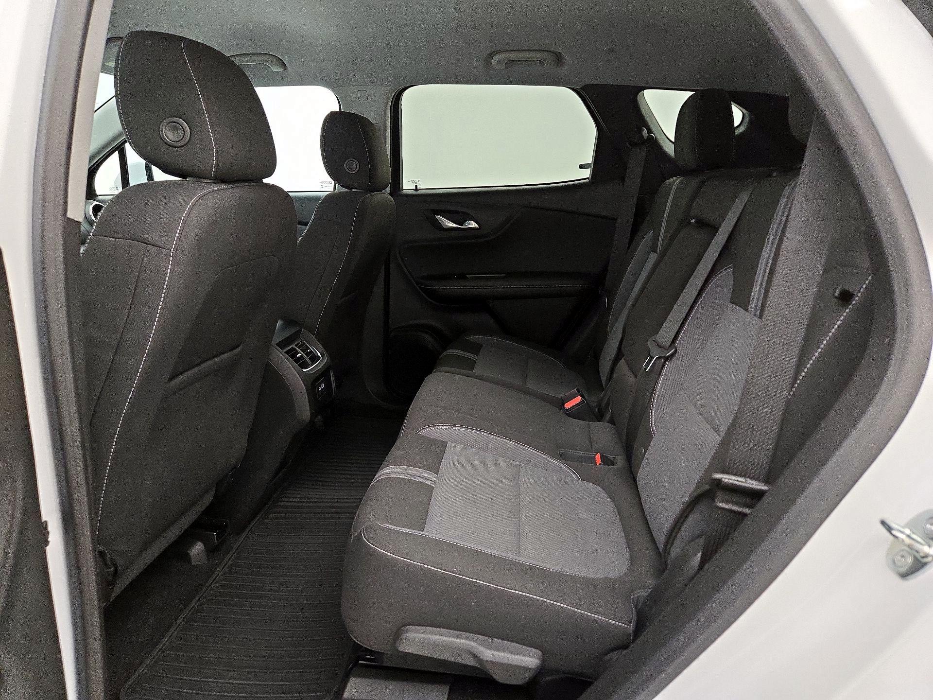 Thumbnail: 2023 Chevrolet Blazer - 19