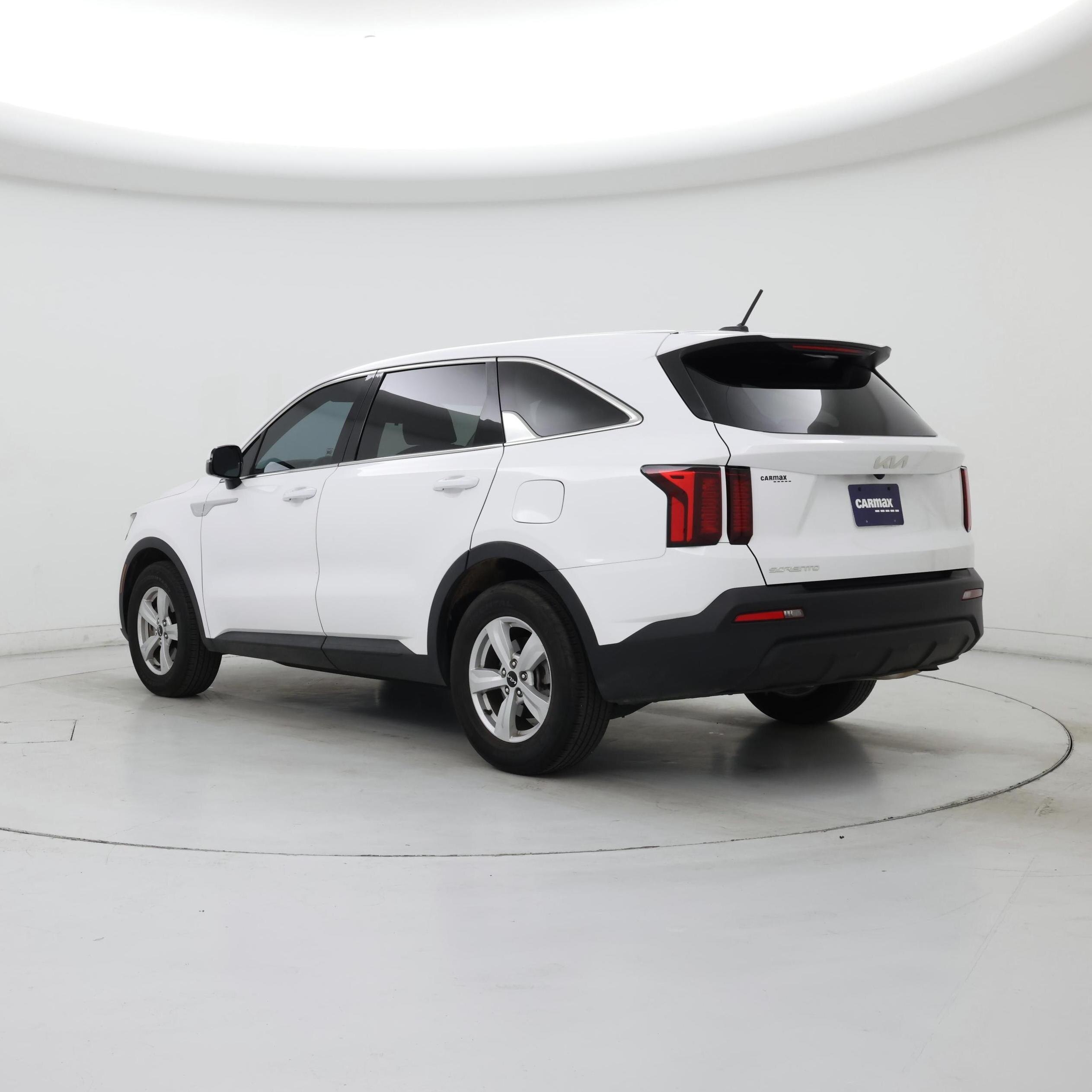 Thumbnail: 2023 Kia Sorento - 2