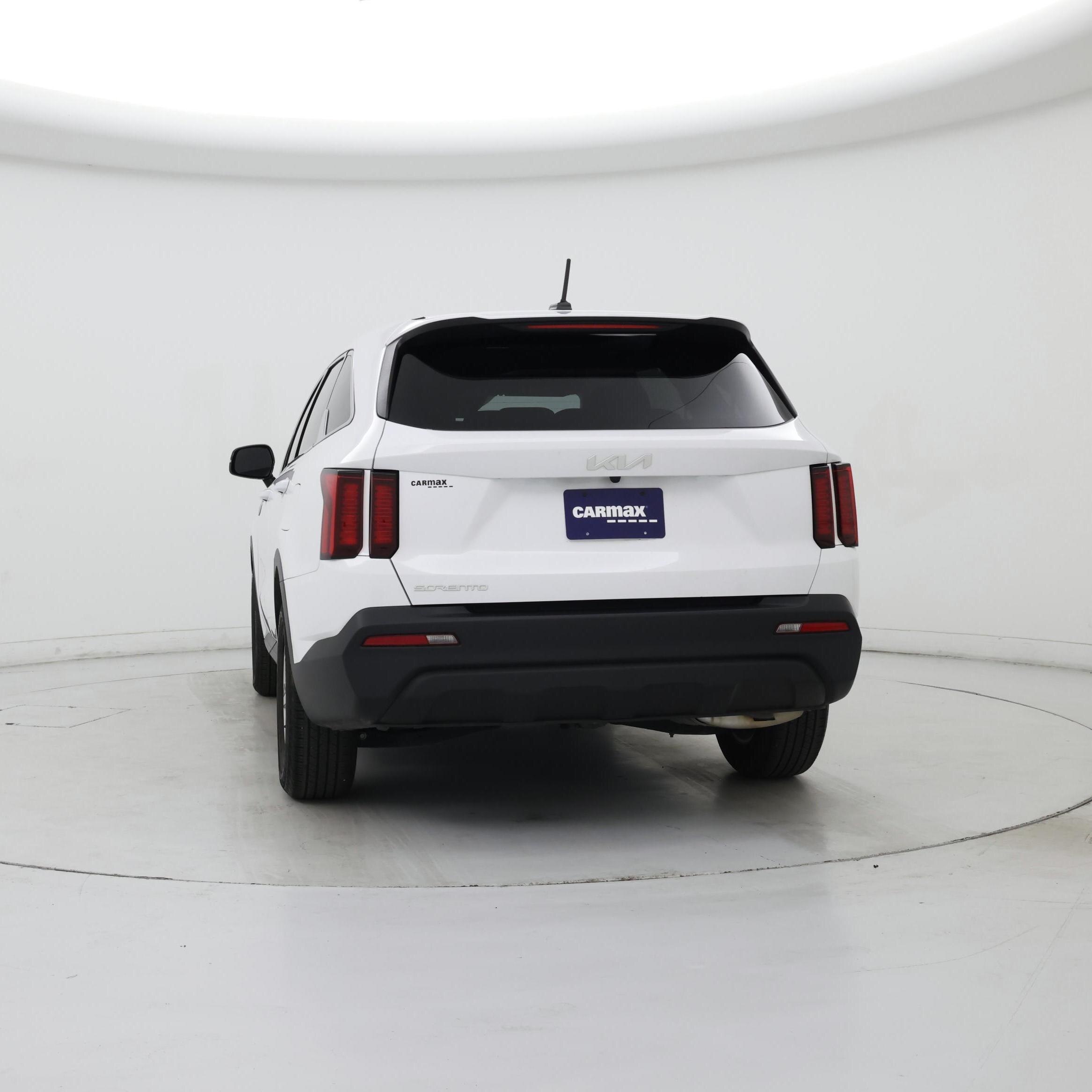 Thumbnail: 2023 Kia Sorento - 6