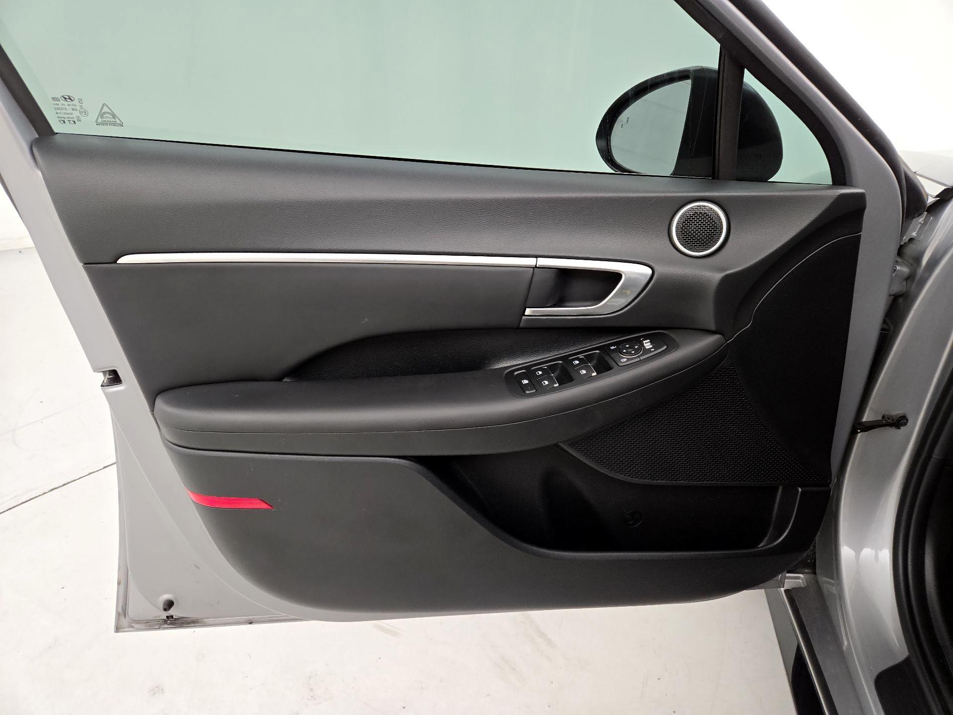 Thumbnail: 2023 Hyundai Sonata - 12