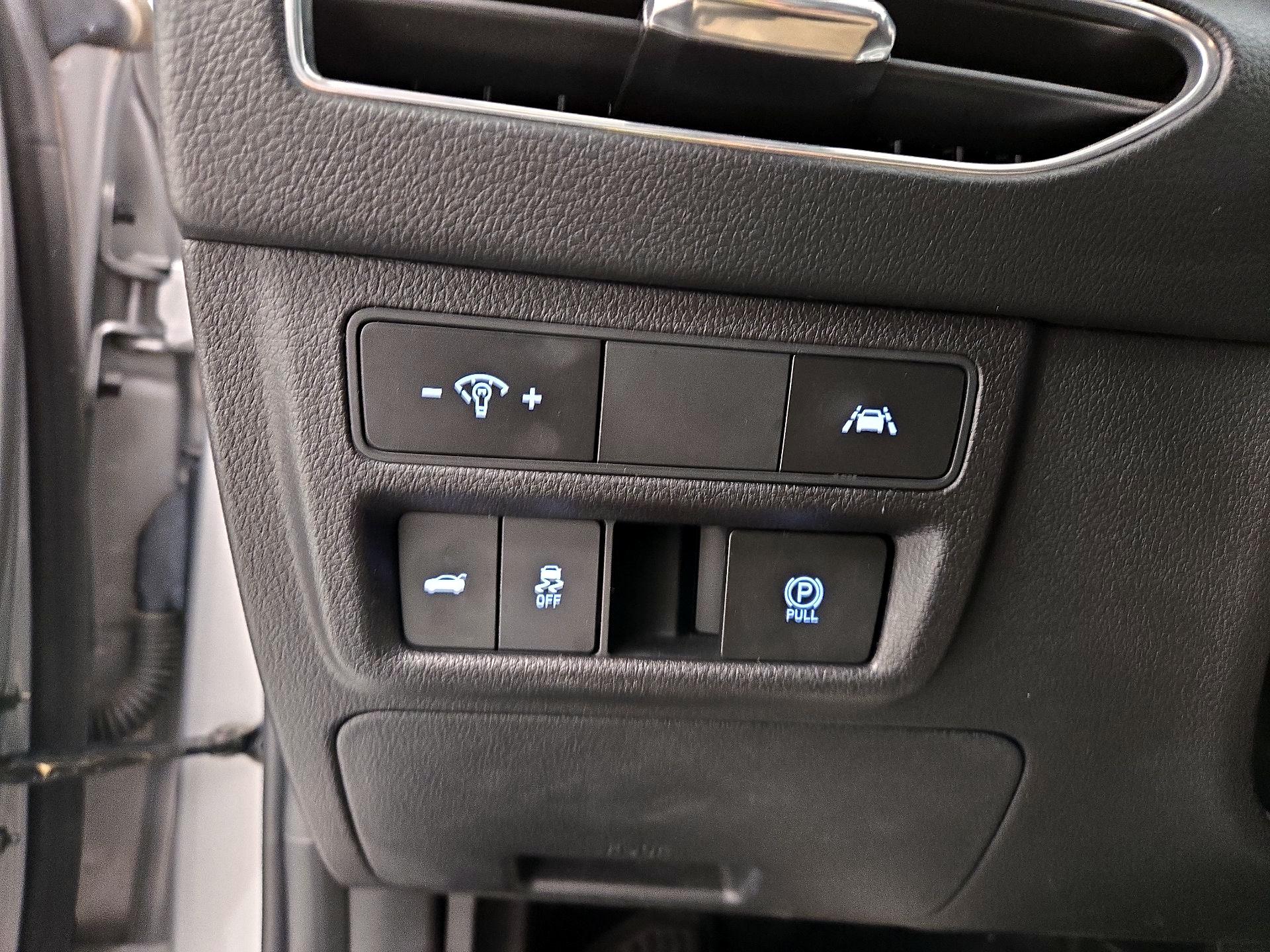 Thumbnail: 2023 Hyundai Sonata - 13