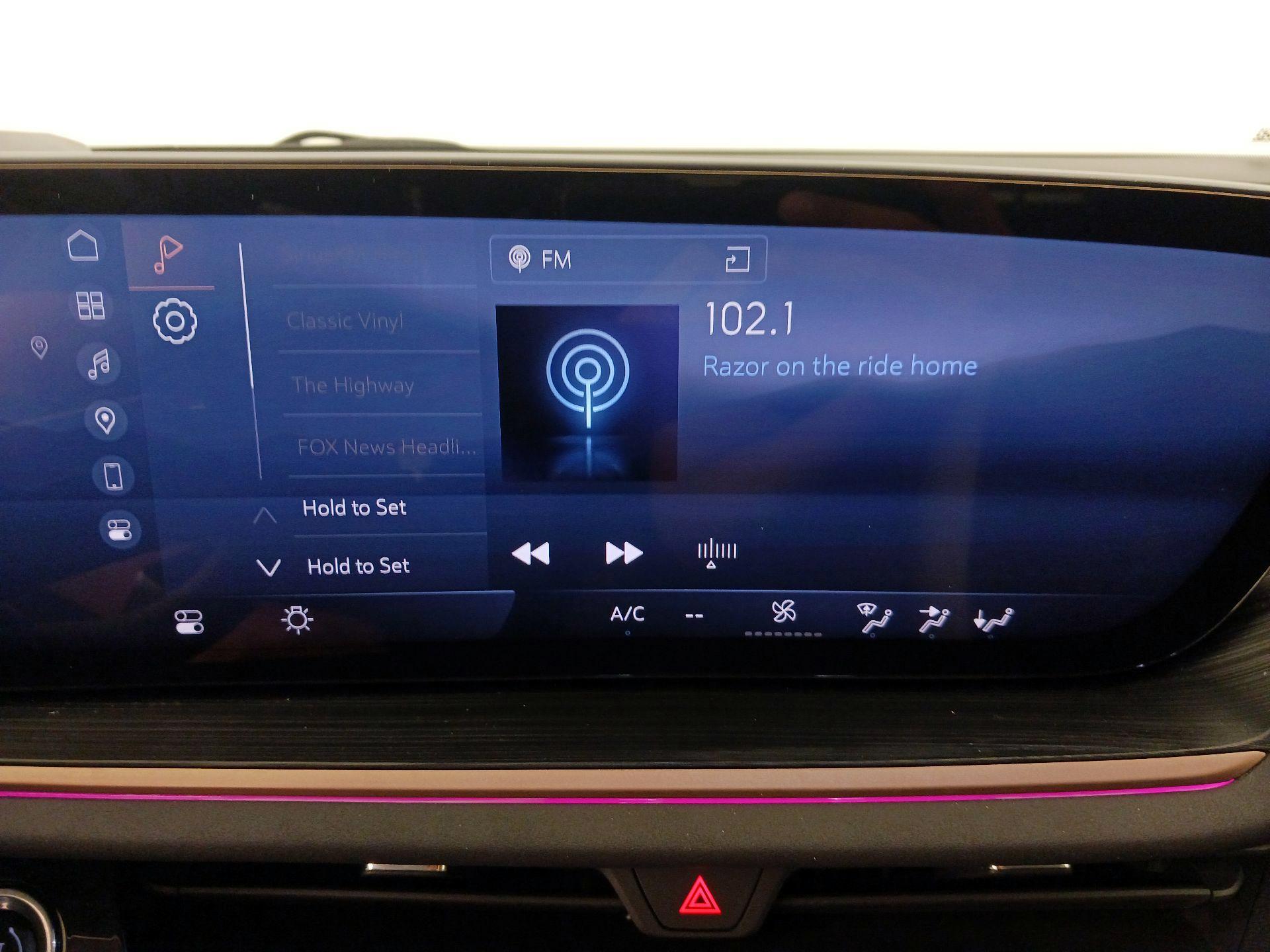 Thumbnail: 2025 Buick Envision - 15