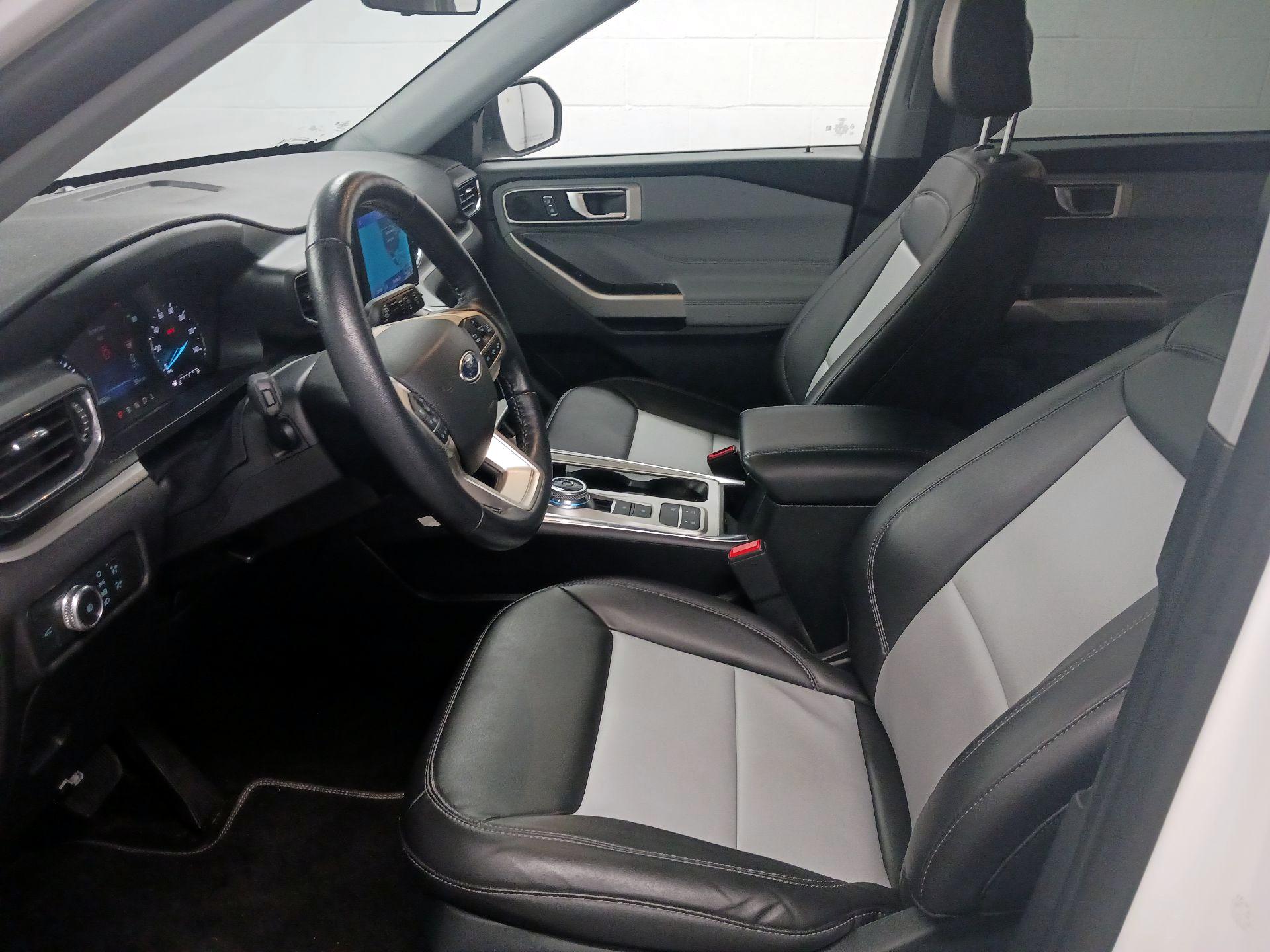 Thumbnail: 2022 Ford Explorer - 11