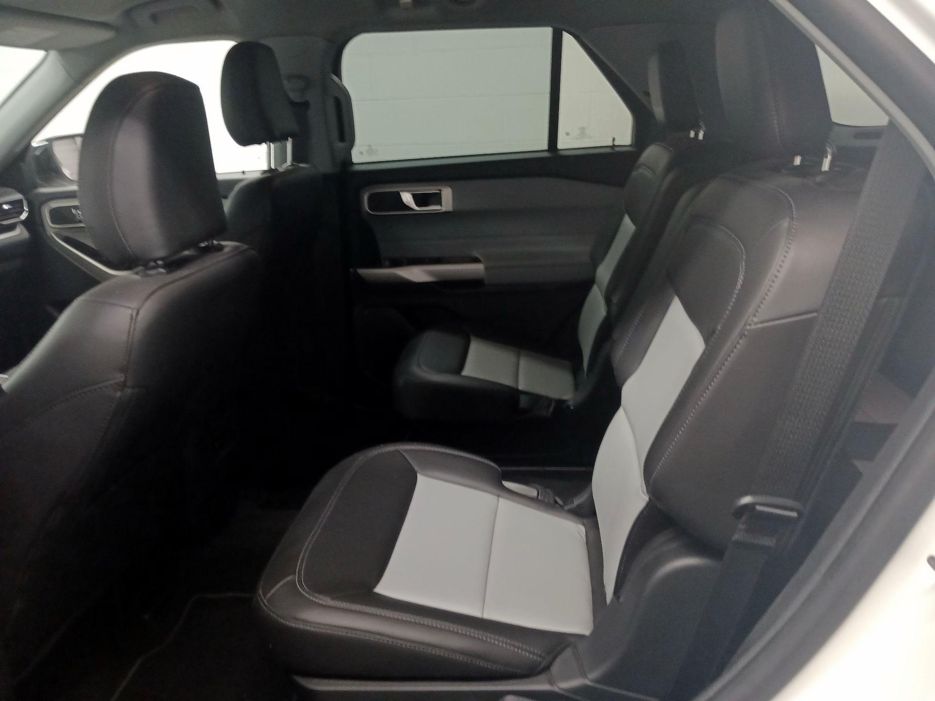 Thumbnail: 2022 Ford Explorer - 17