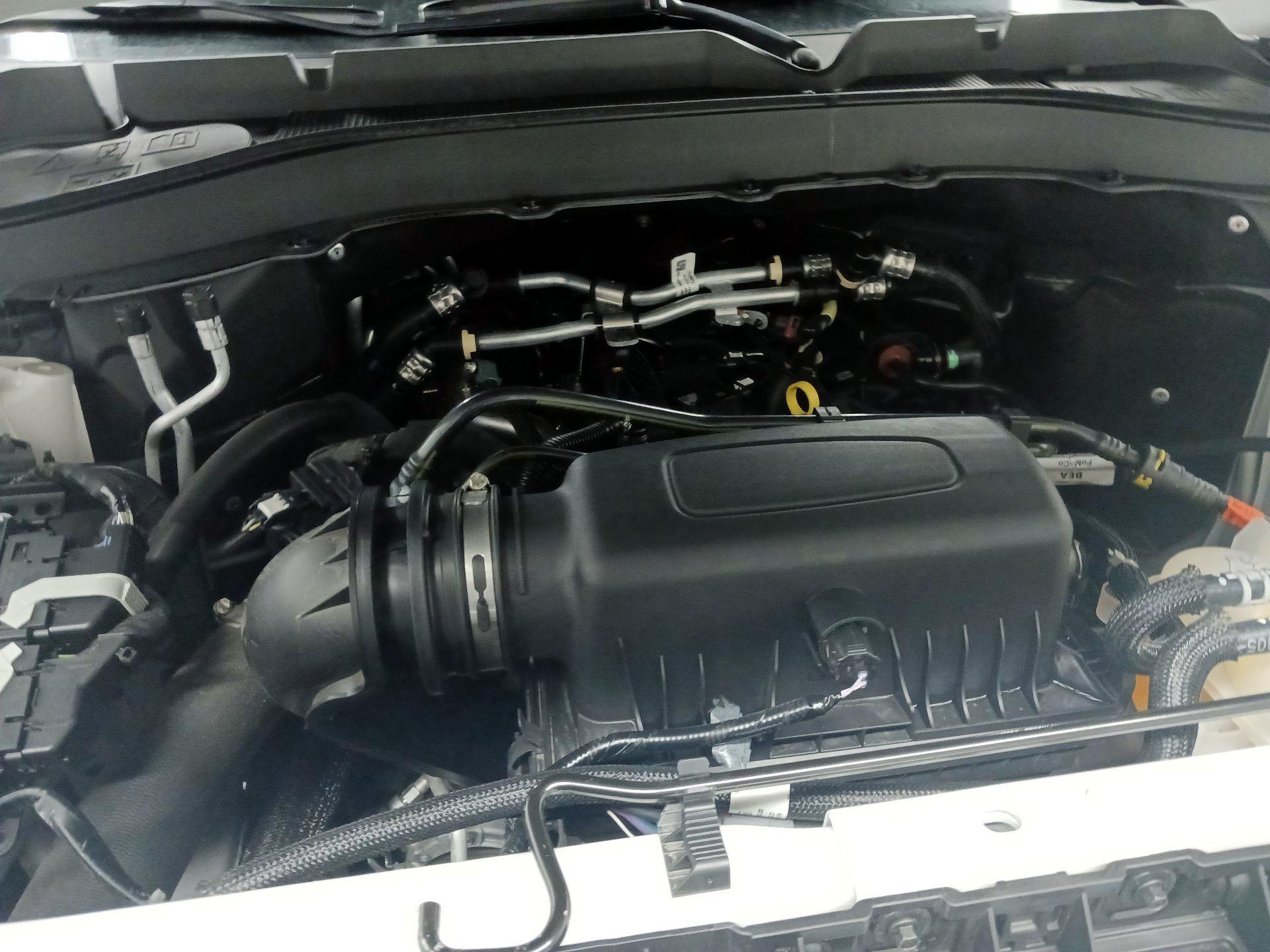 Thumbnail: 2022 Ford Explorer - 19