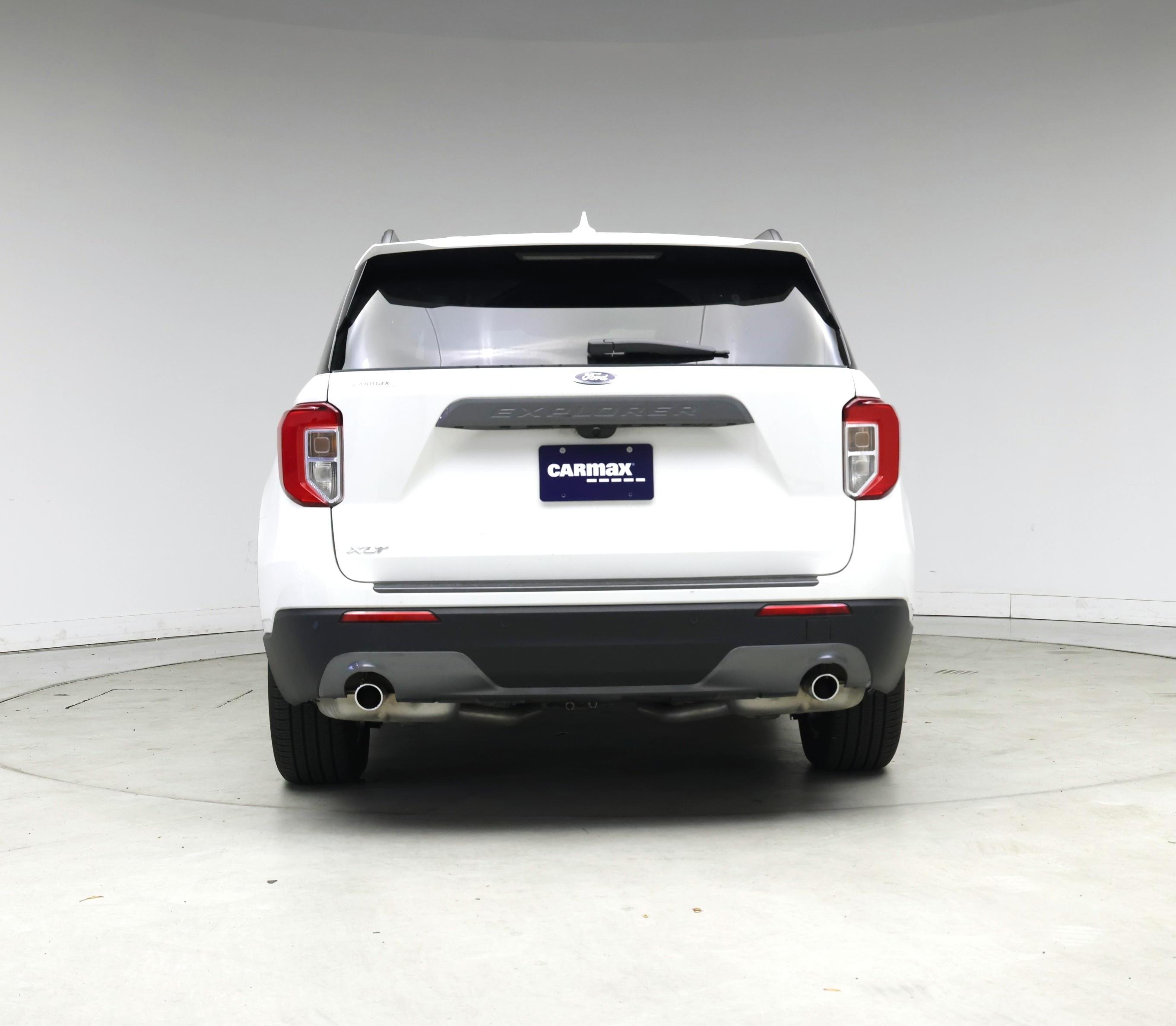 Thumbnail: 2022 Ford Explorer - 6