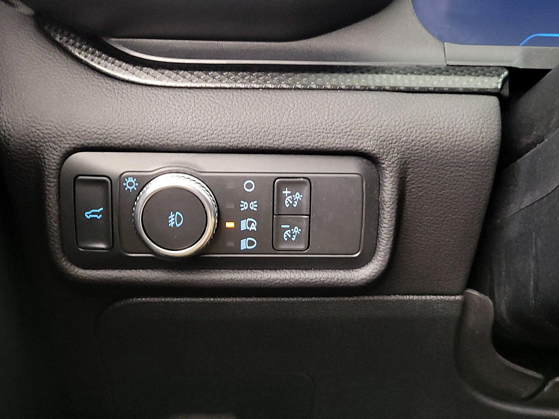 Thumbnail: 2021 Ford Explorer - 13