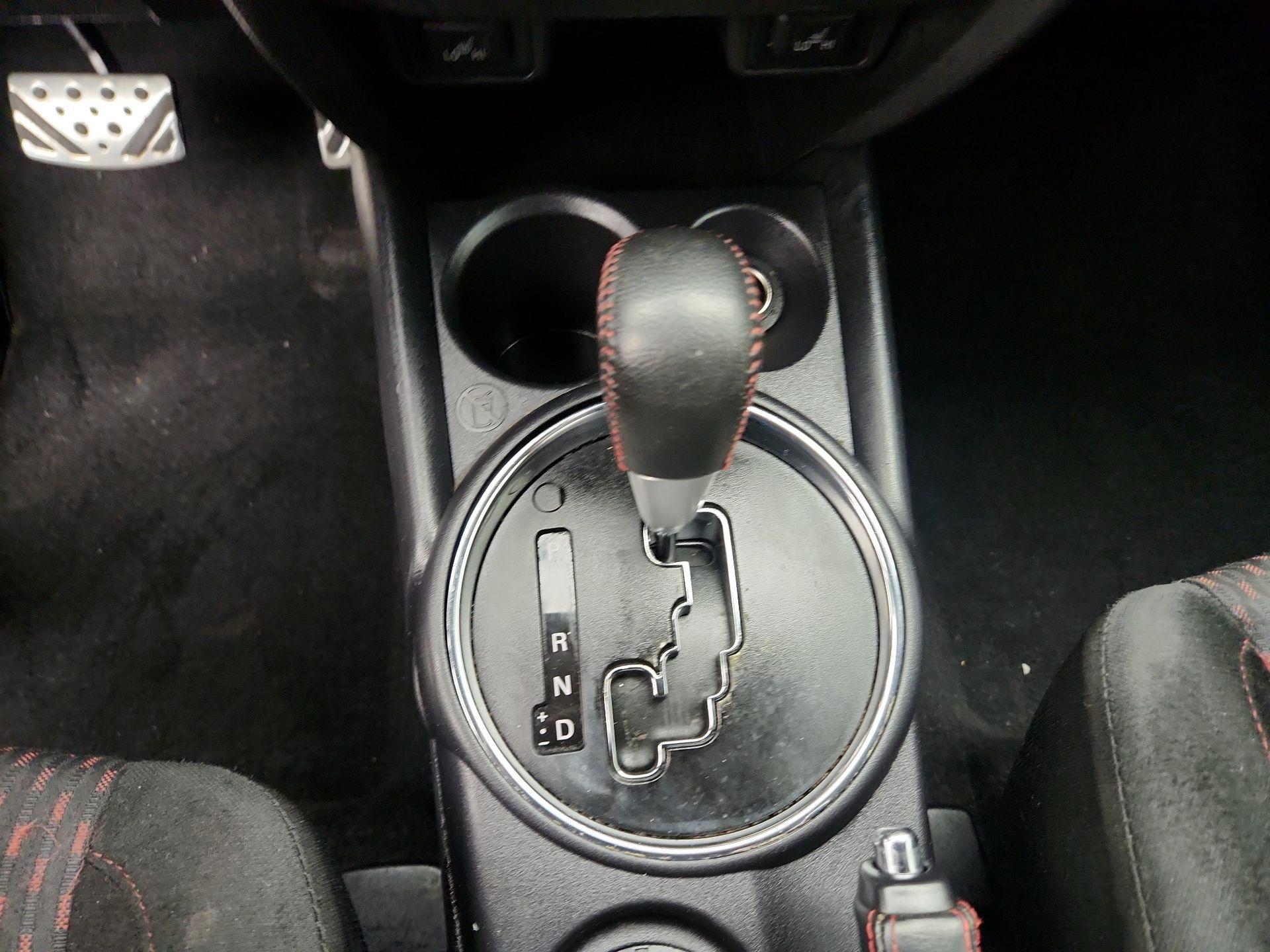 Thumbnail: 2017 Mitsubishi Outlander Sport - 17