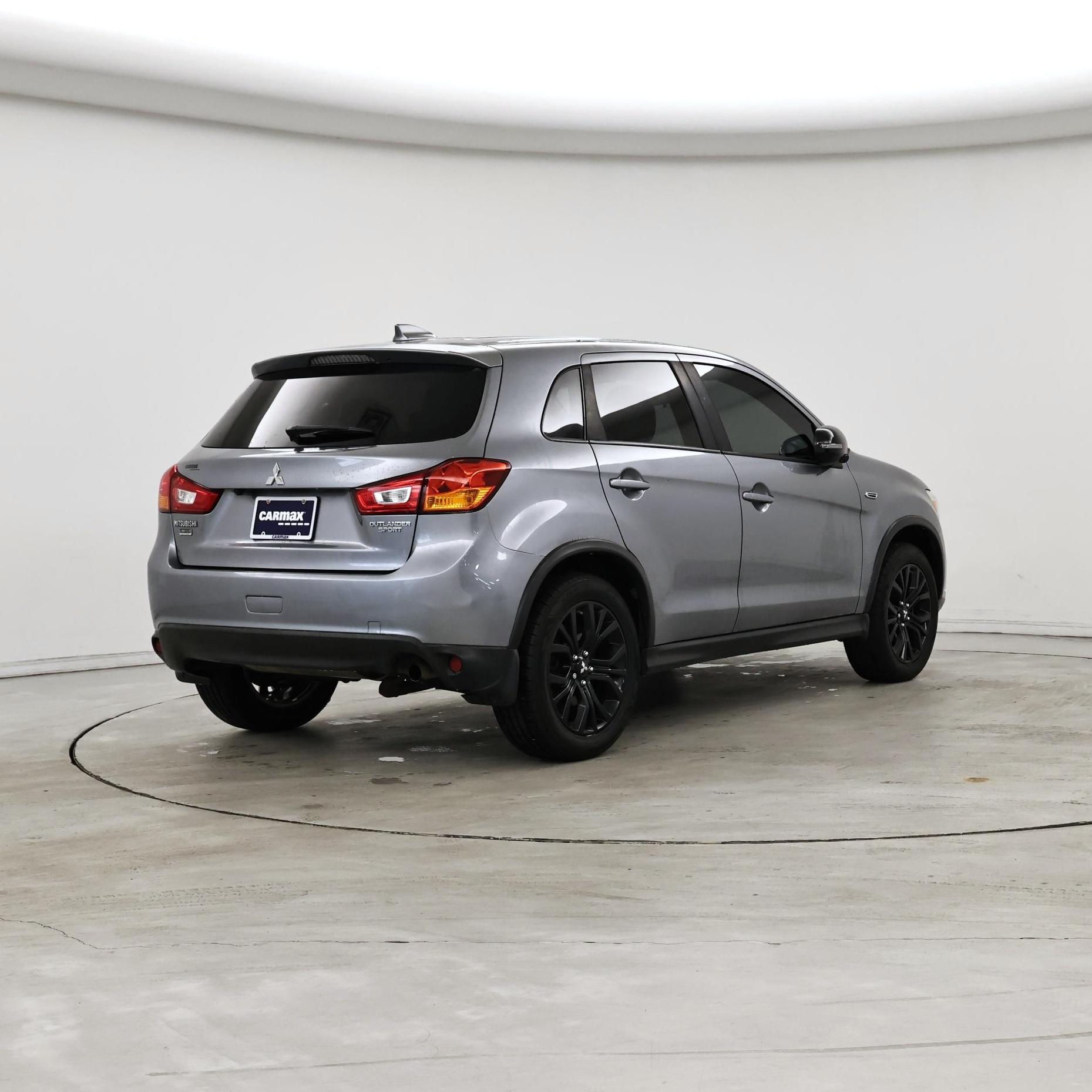 Thumbnail: 2017 Mitsubishi Outlander Sport - 8