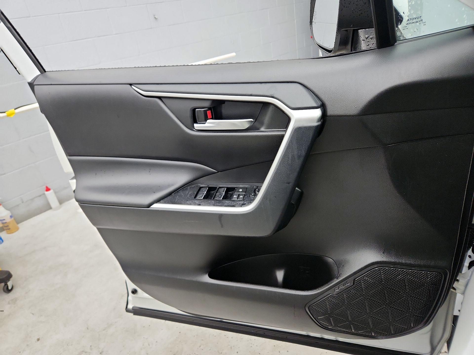 Thumbnail: 2024 Toyota RAV4 - 12