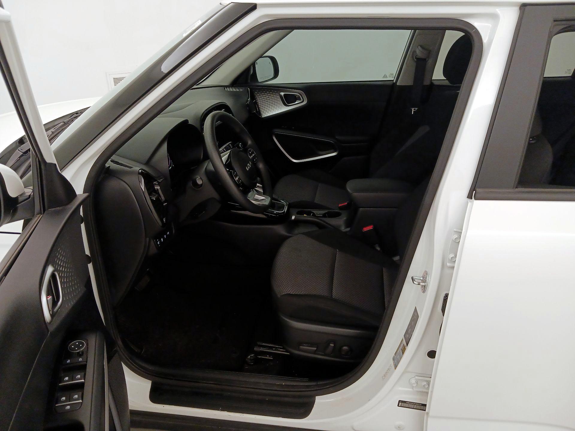 Thumbnail: 2023 Kia Soul - 11