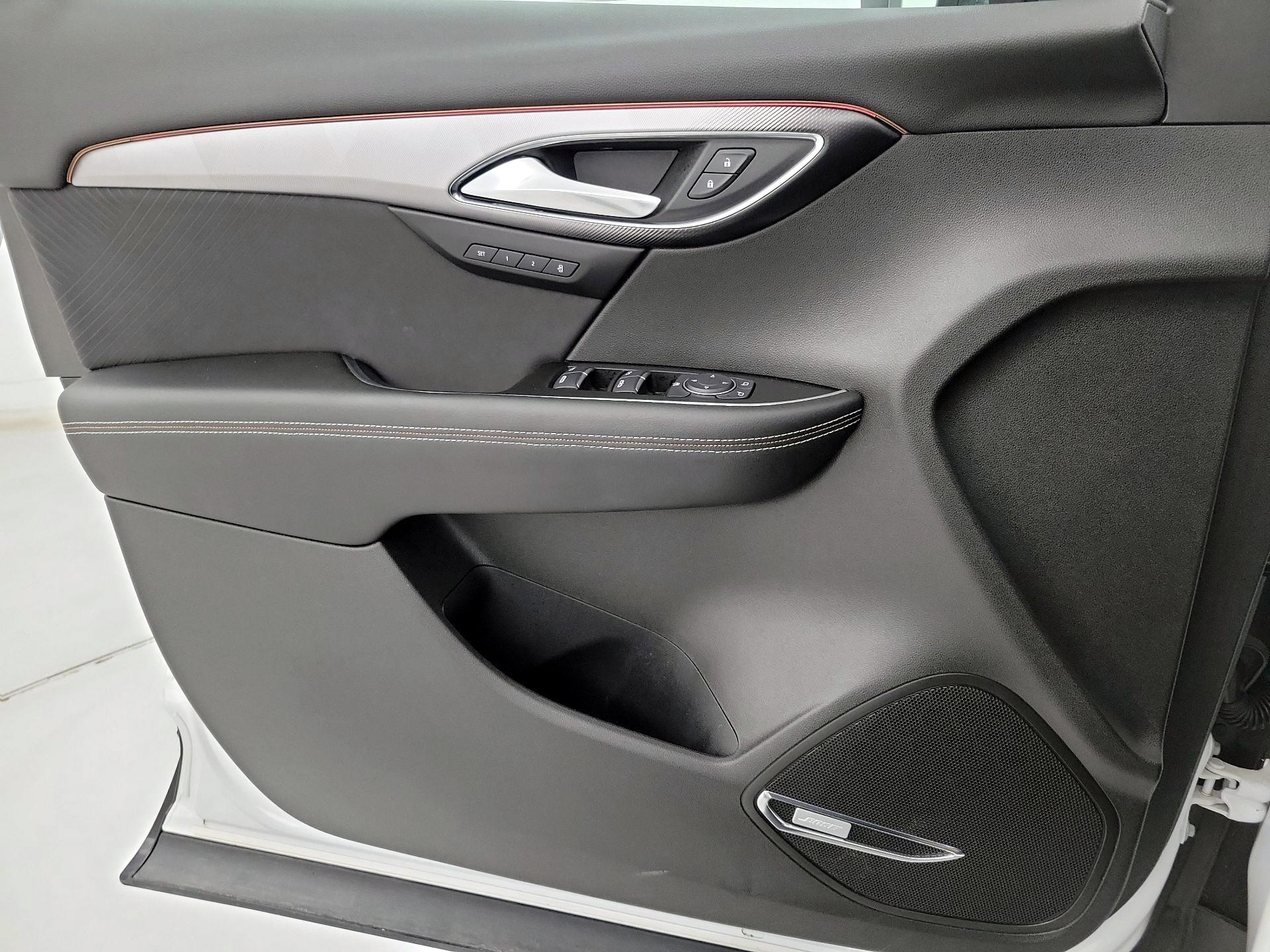 Thumbnail: 2025 Buick Envision - 12