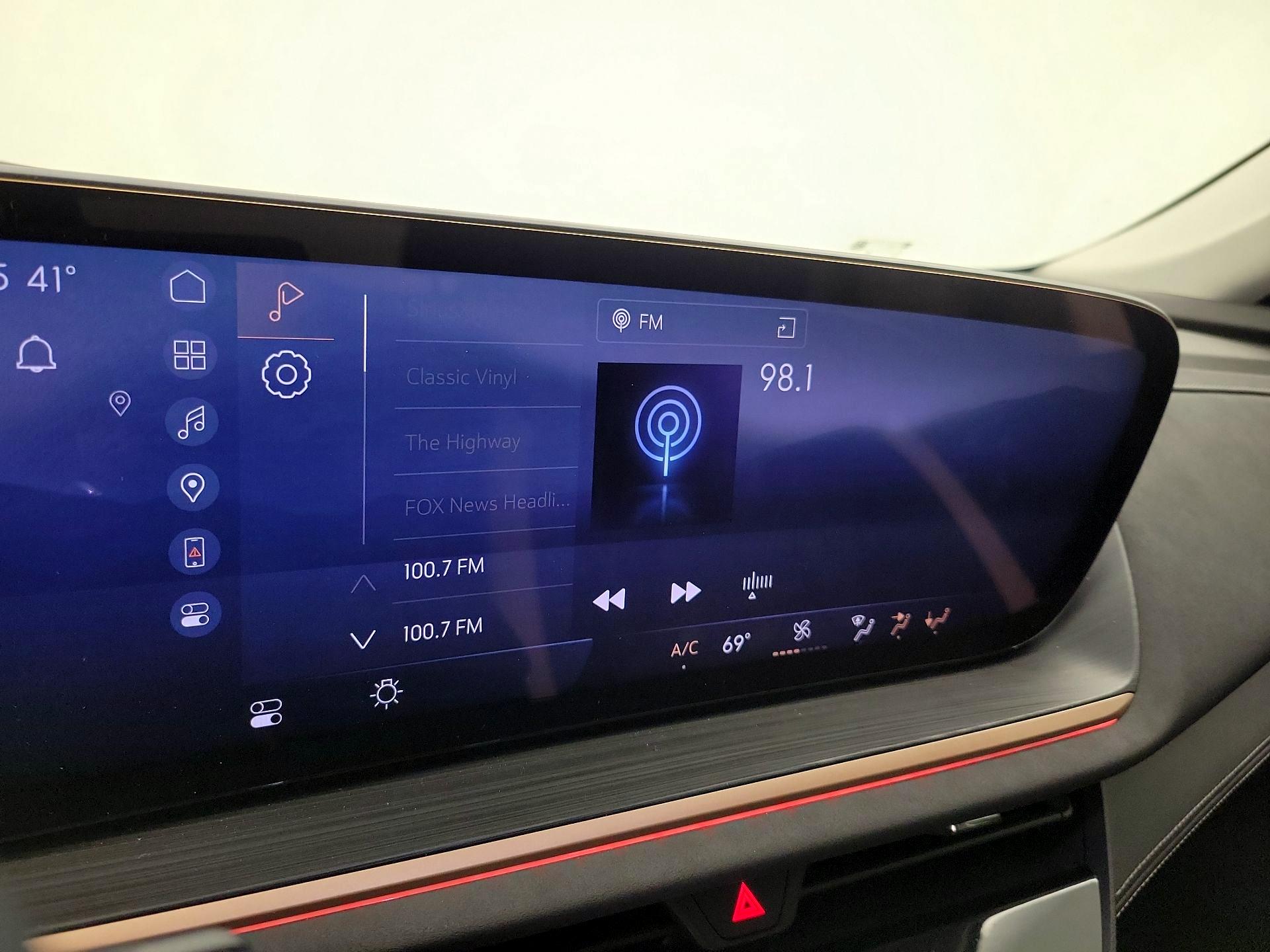 Thumbnail: 2025 Buick Envision - 16