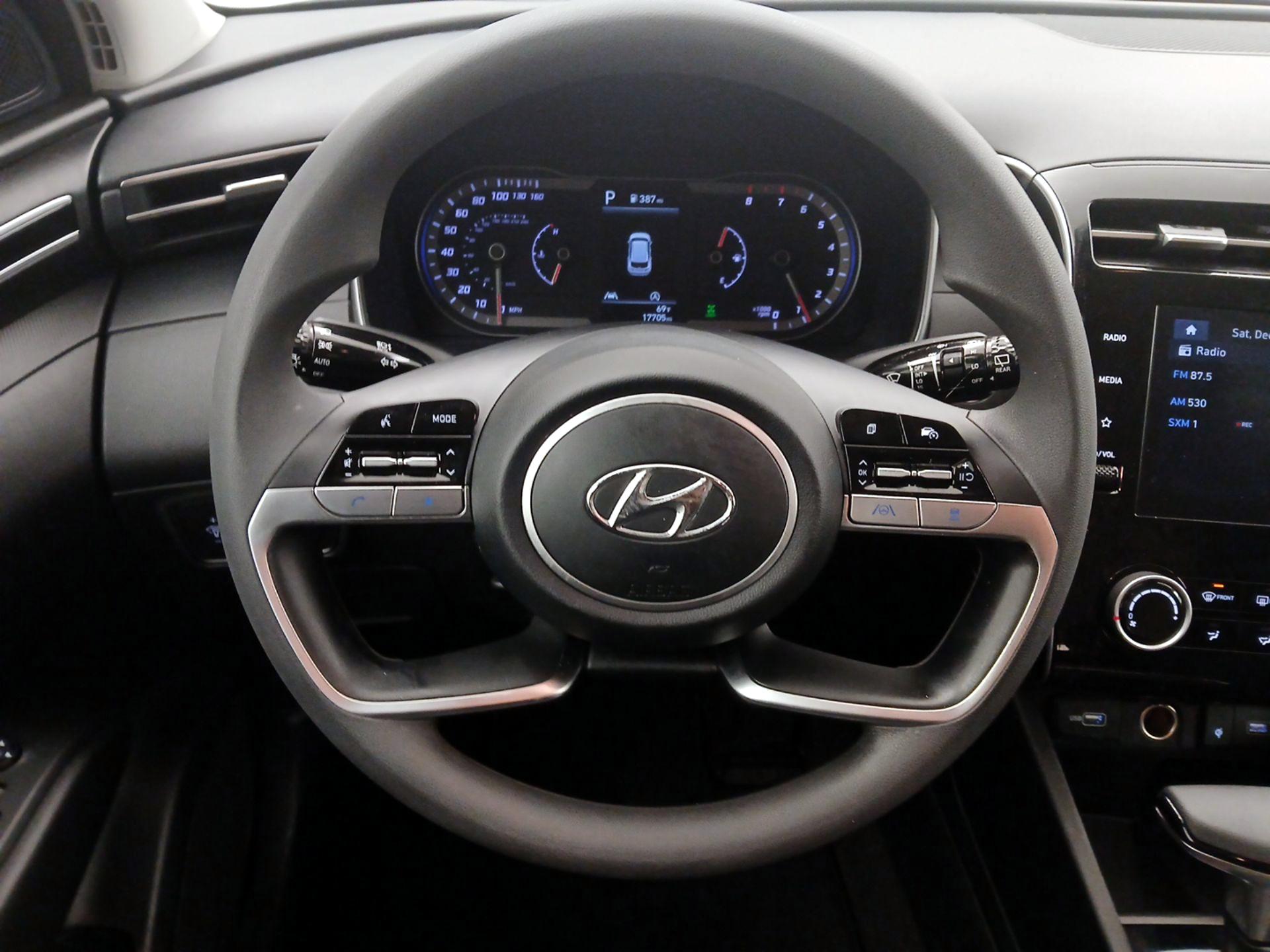 Thumbnail: 2023 Hyundai Tucson - 10