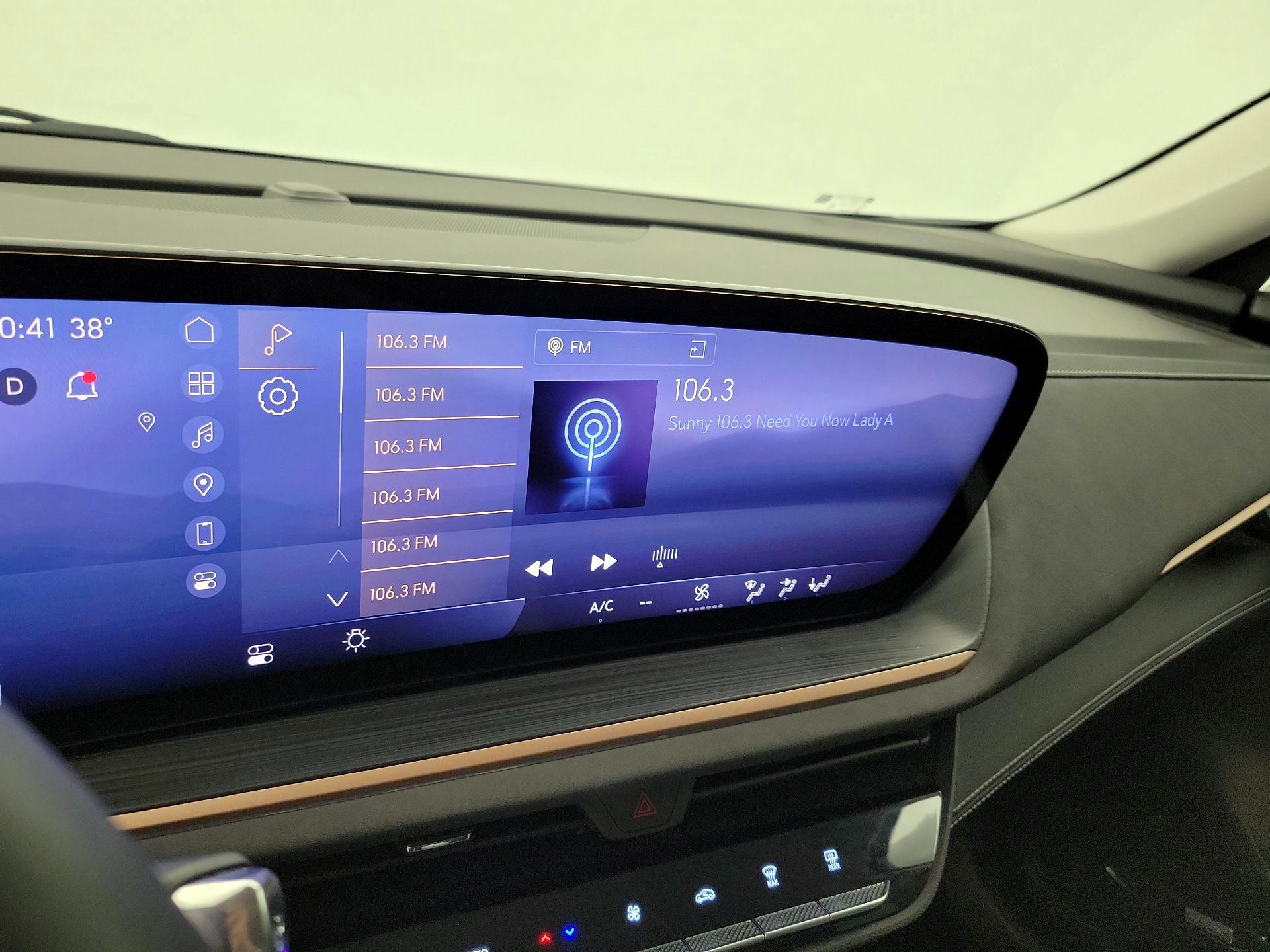 Thumbnail: 2025 Buick Envision - 16