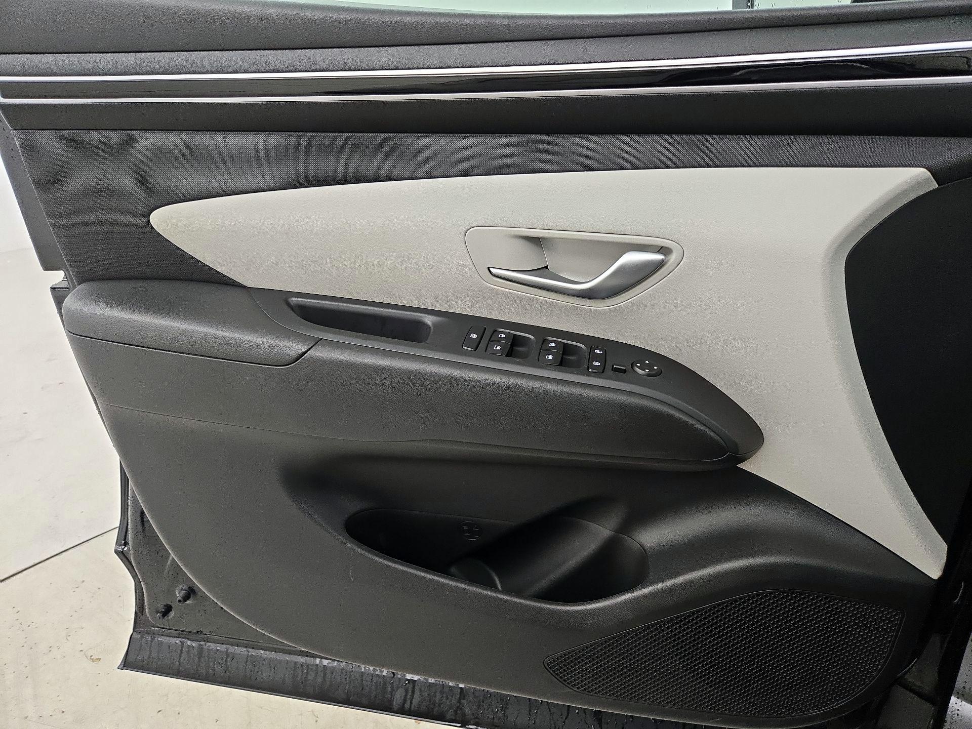 Thumbnail: 2023 Hyundai Tucson - 12