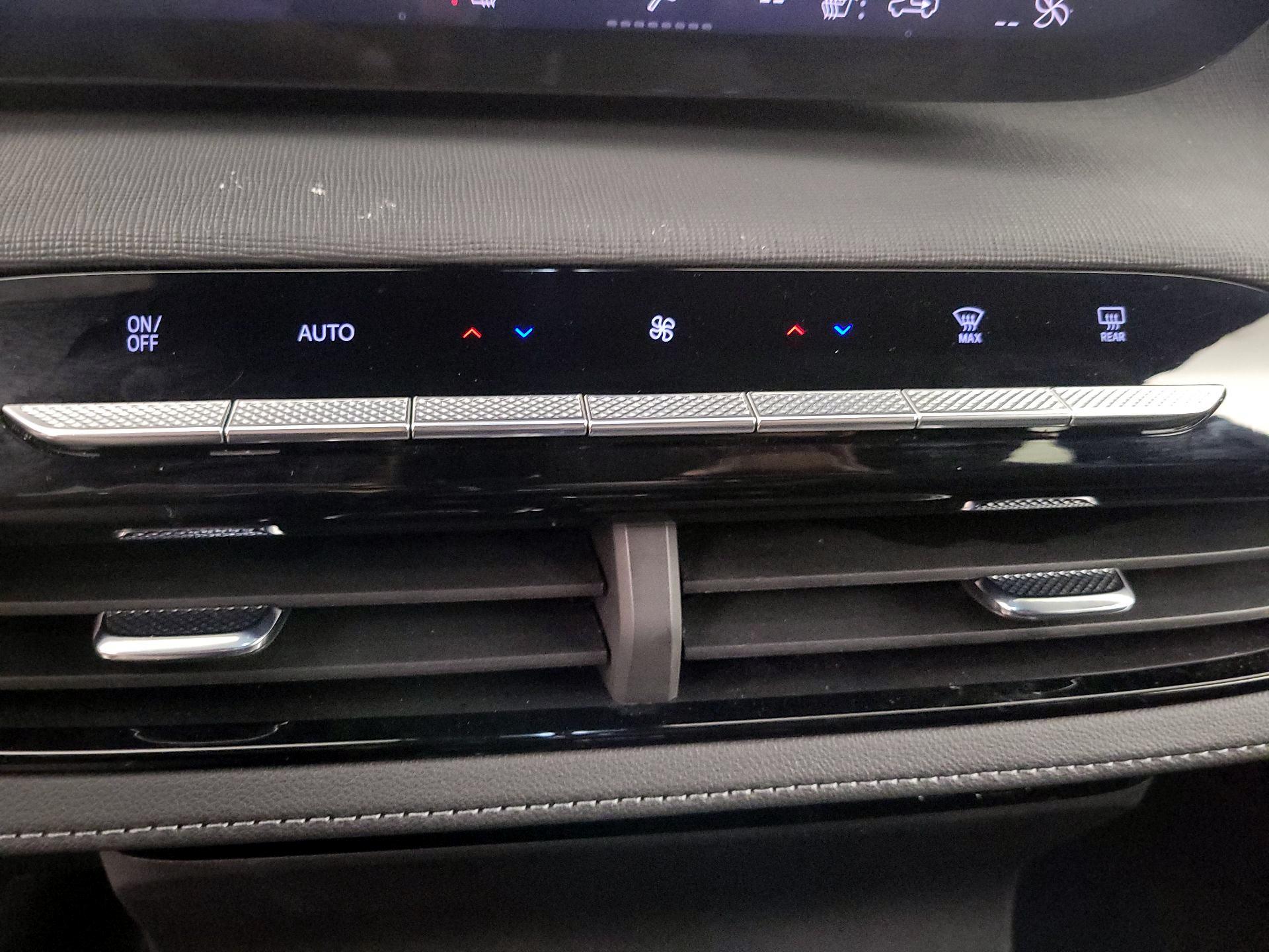 Thumbnail: 2025 Buick Enclave - 16