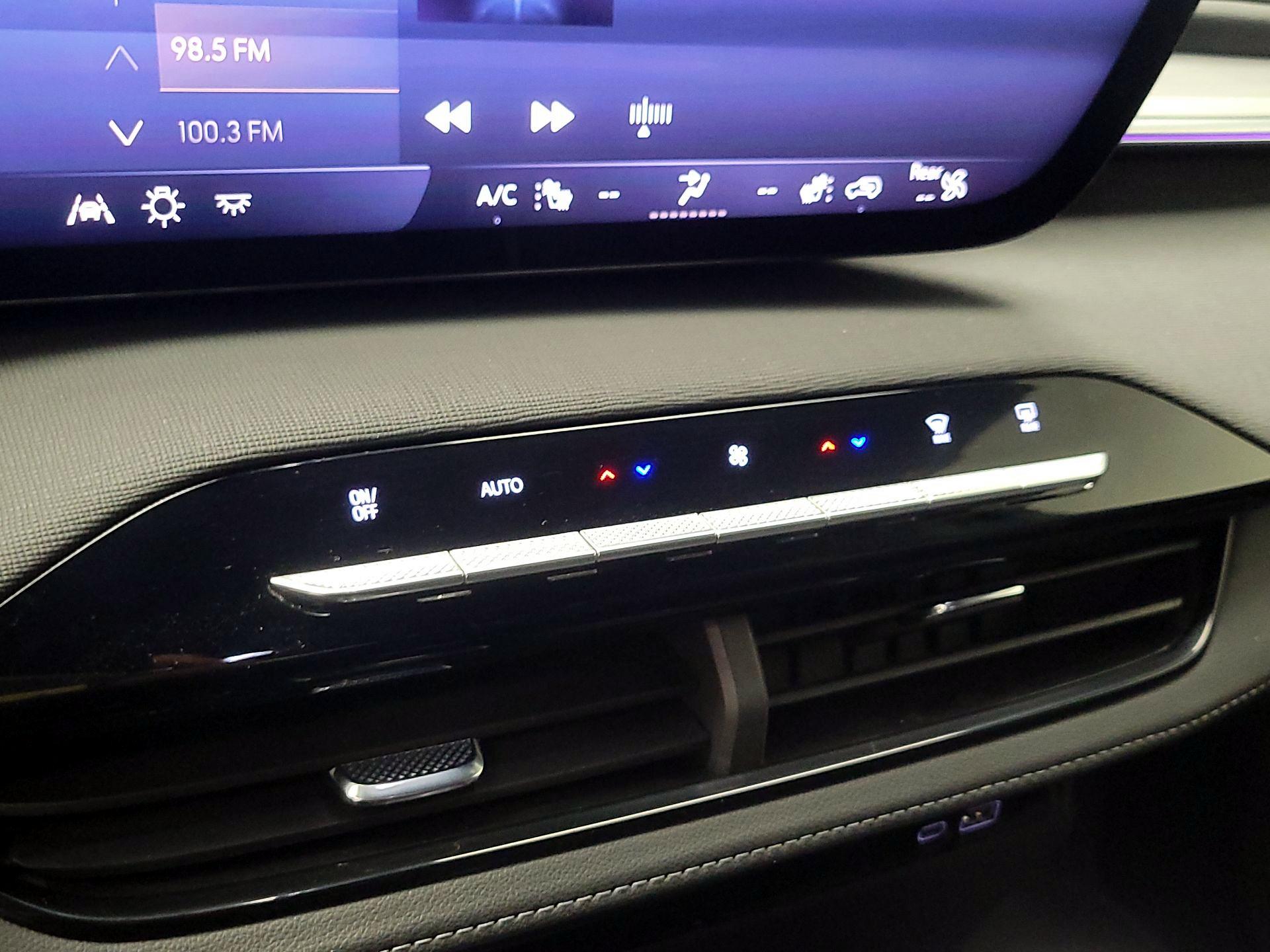 Thumbnail: 2025 Buick Enclave - 16